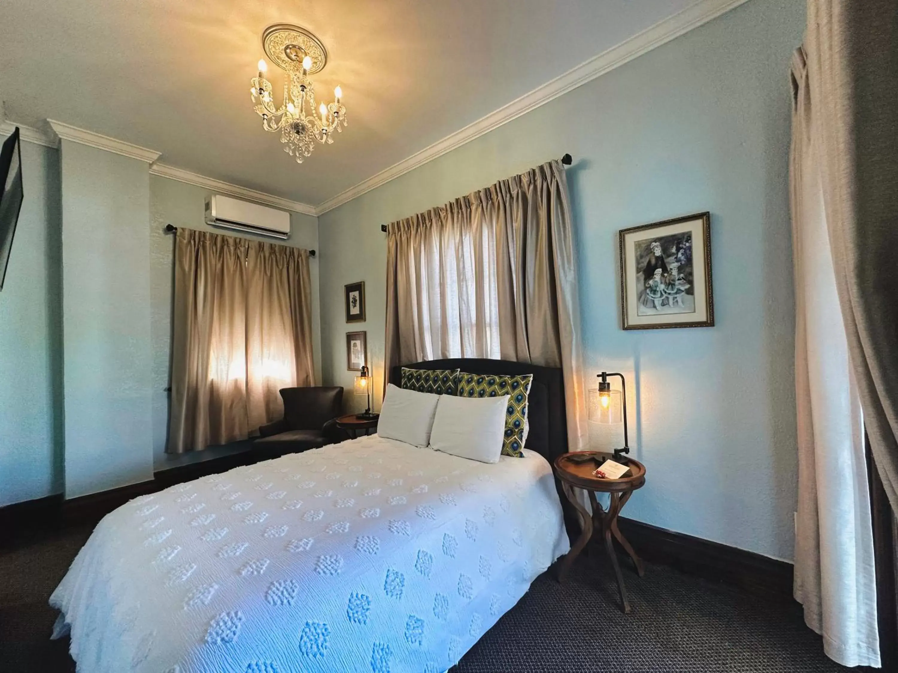 Double Room with Balcony in The Mansion on 17th, formerly Schaefer Haus Double Room with Balcony in The Mansion on 17th, formerly Schaefer Haus