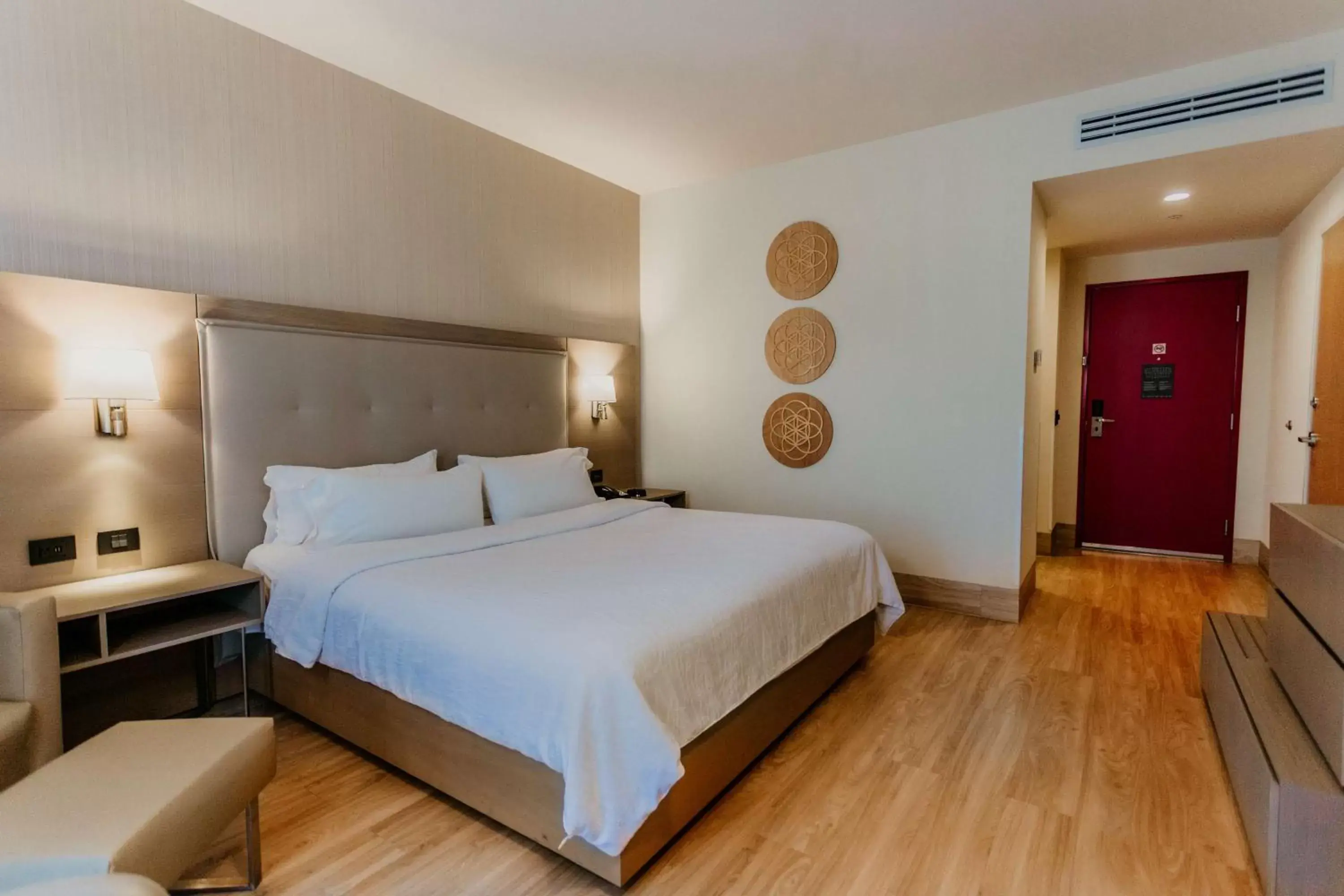 Photo of the whole room, Bed in Hilton Garden Inn Silao Aeropuerto Bajio Photo of the whole room, Bed in Hilton Garden Inn Silao Aeropuerto Bajio