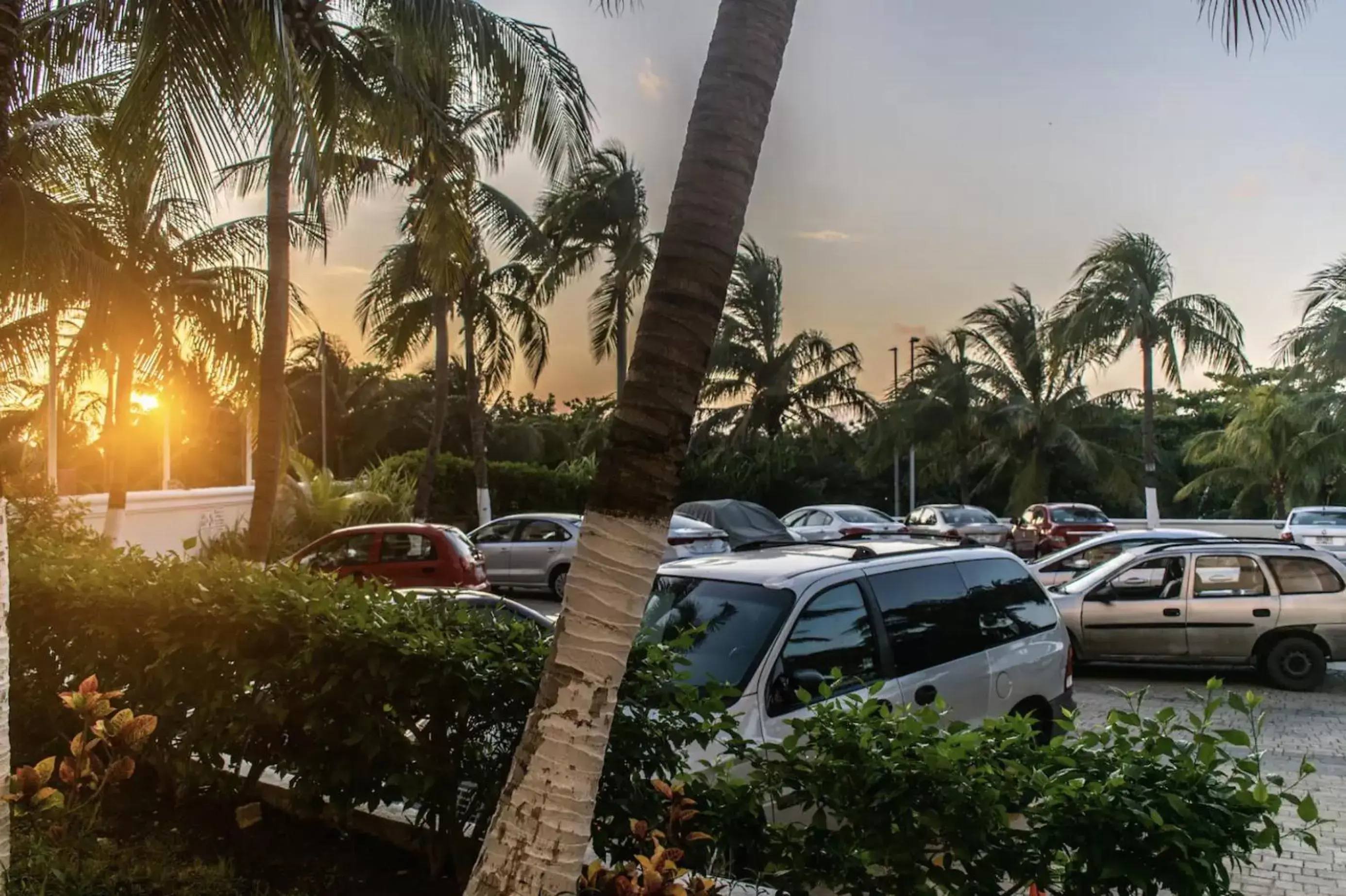 Sunrise/Sunset in Cancun Beach&Sunrise