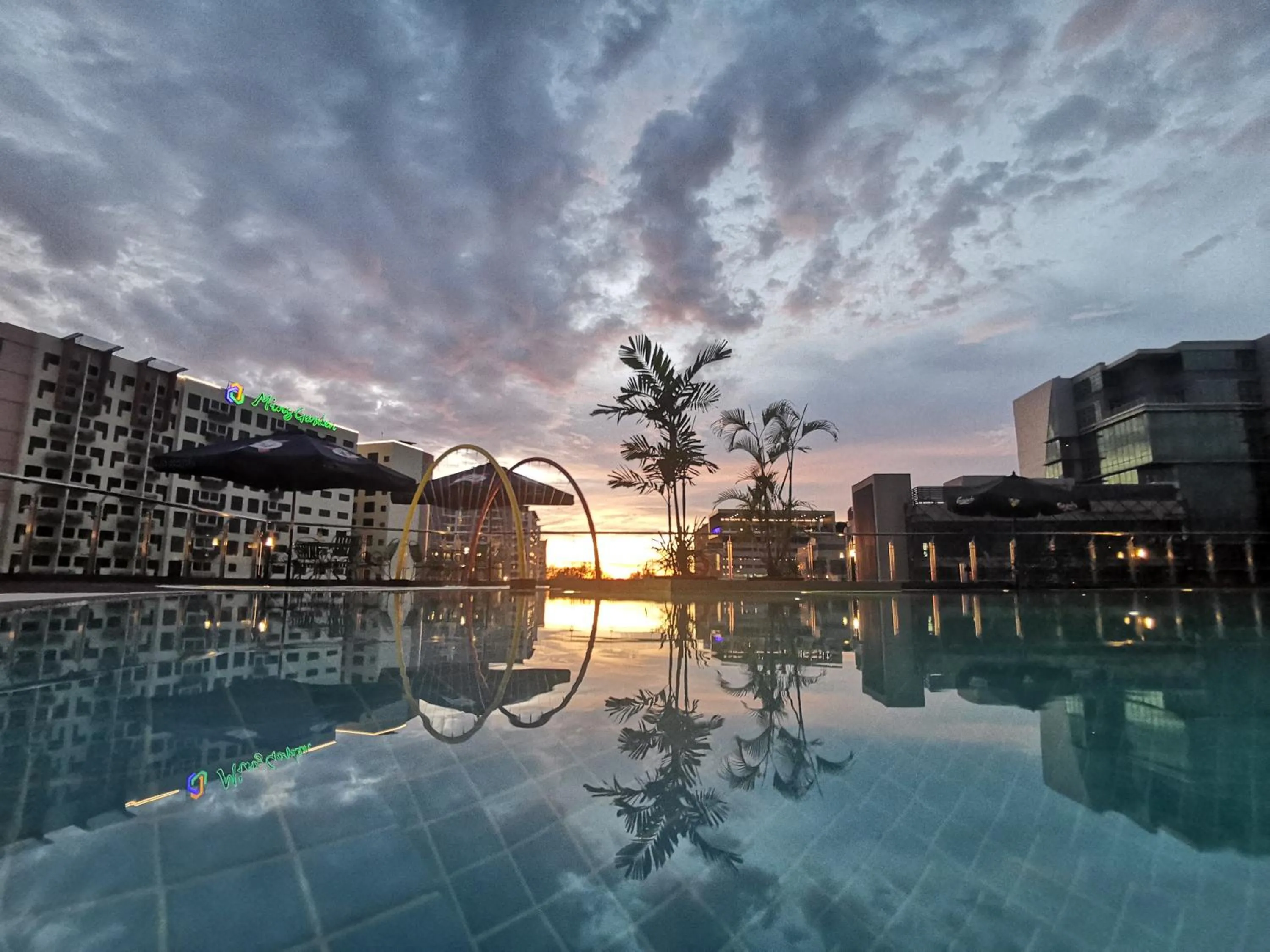 Swimming pool in Sabah Oriental Hotel