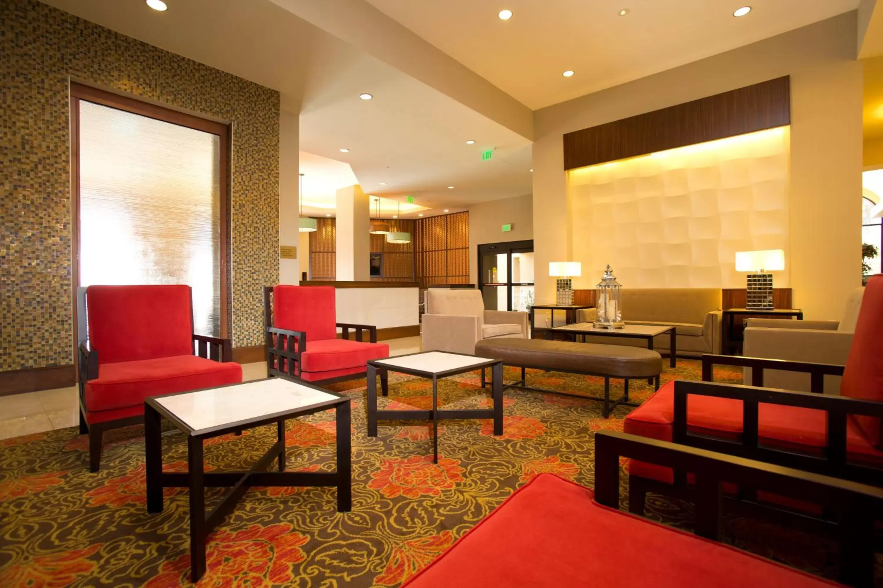 Lobby or reception, Seating Area in Ramada Plaza by Wyndham Orlando Resort & Suites Intl Drive