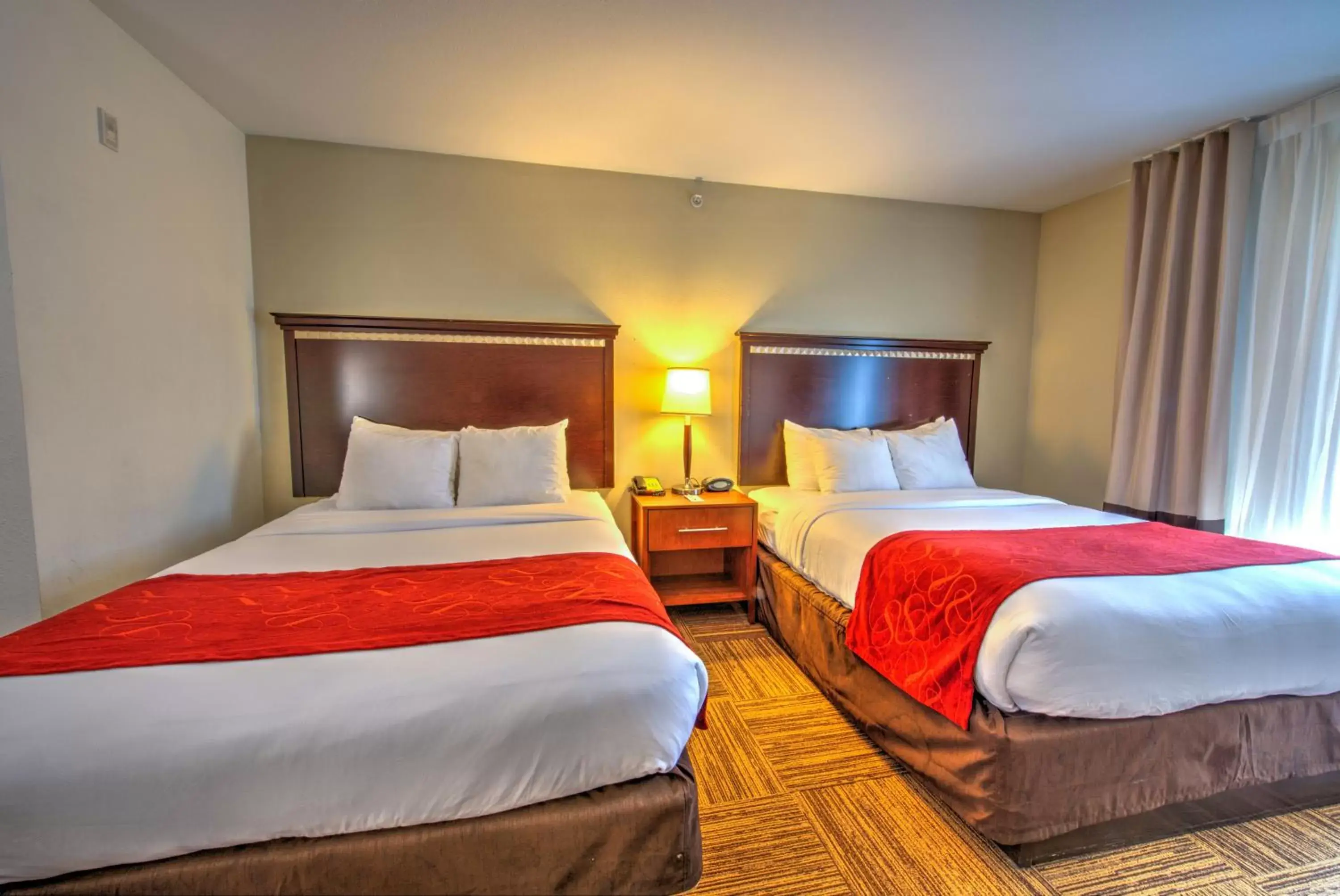 Queen Suite with Two Queen Beds - Accessible/Non-Smoking in Comfort Suites Urbana Champaign, University Area