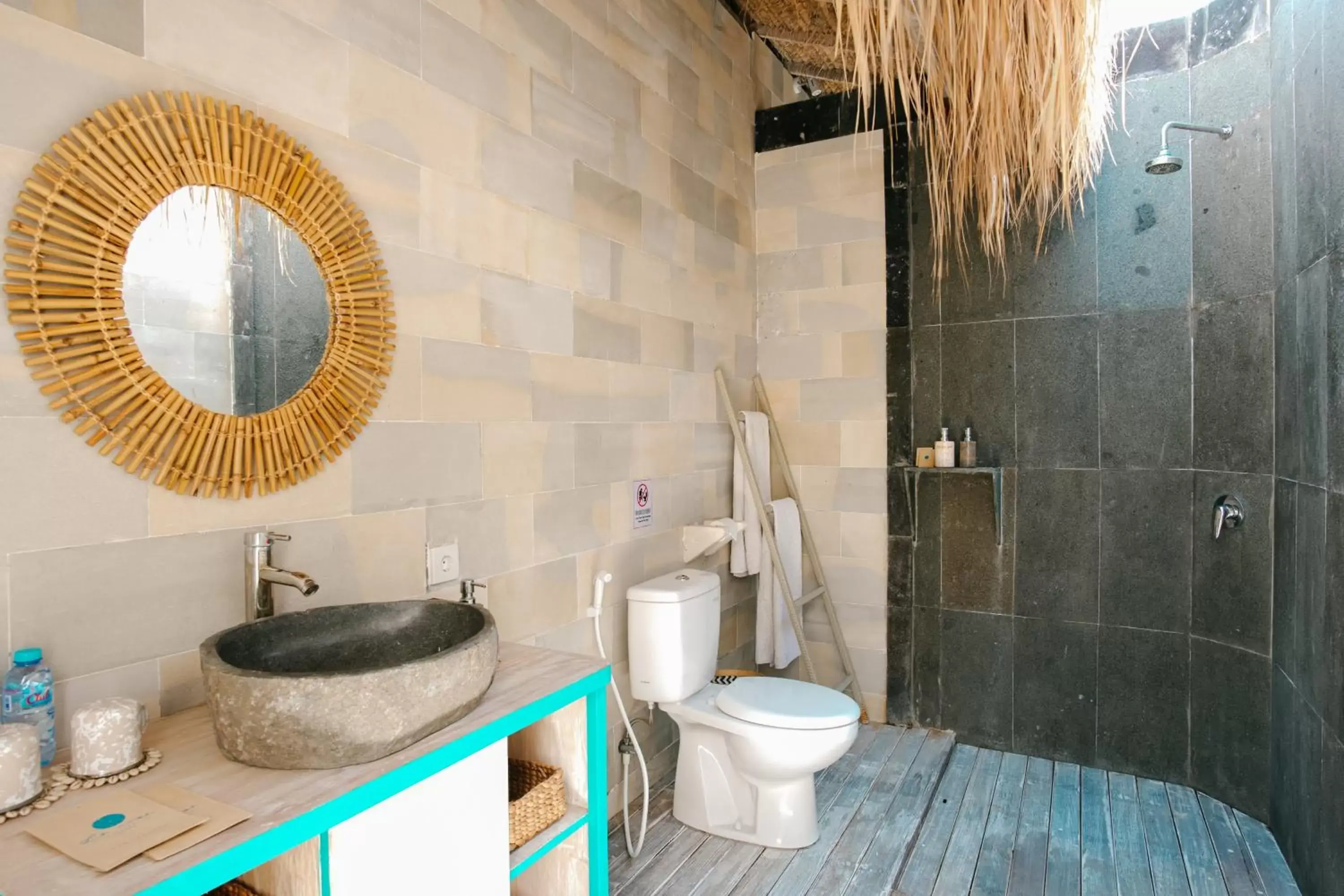 Shower, Bathroom in Le Nusa Beach Club