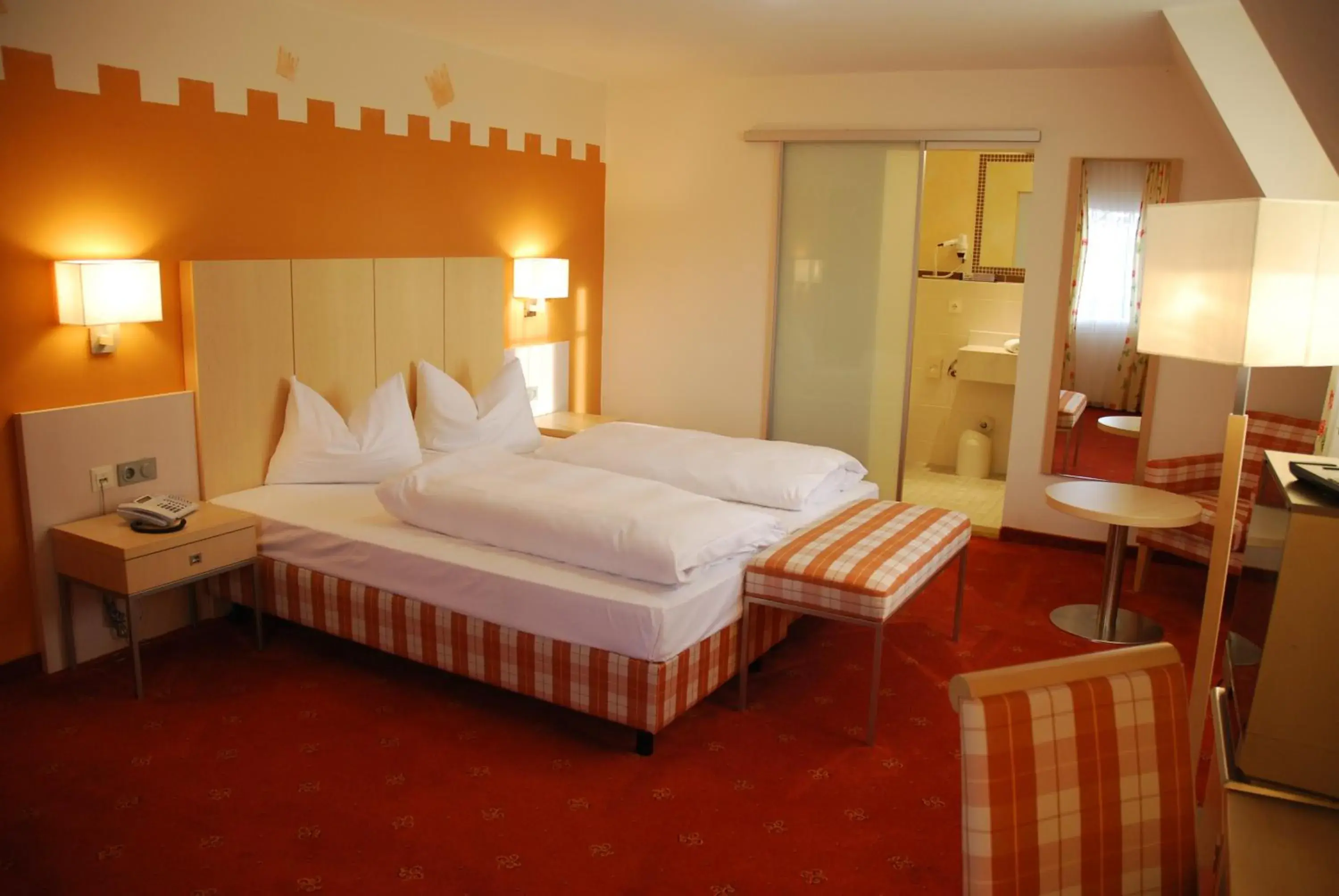 Bed in Prinzhotel Rothenburg