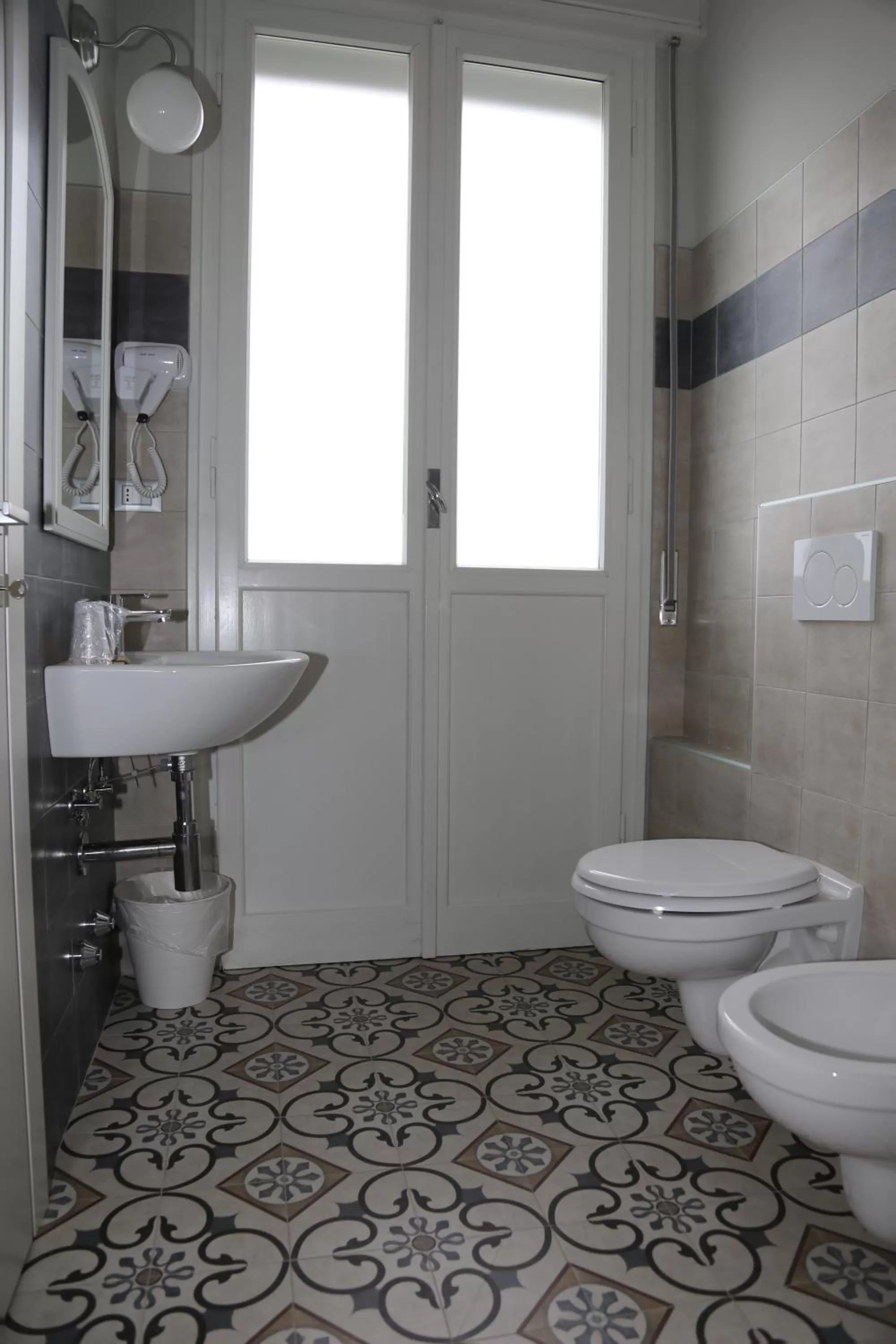 Toilet in LA DAMA ROOM&BREAKFAST