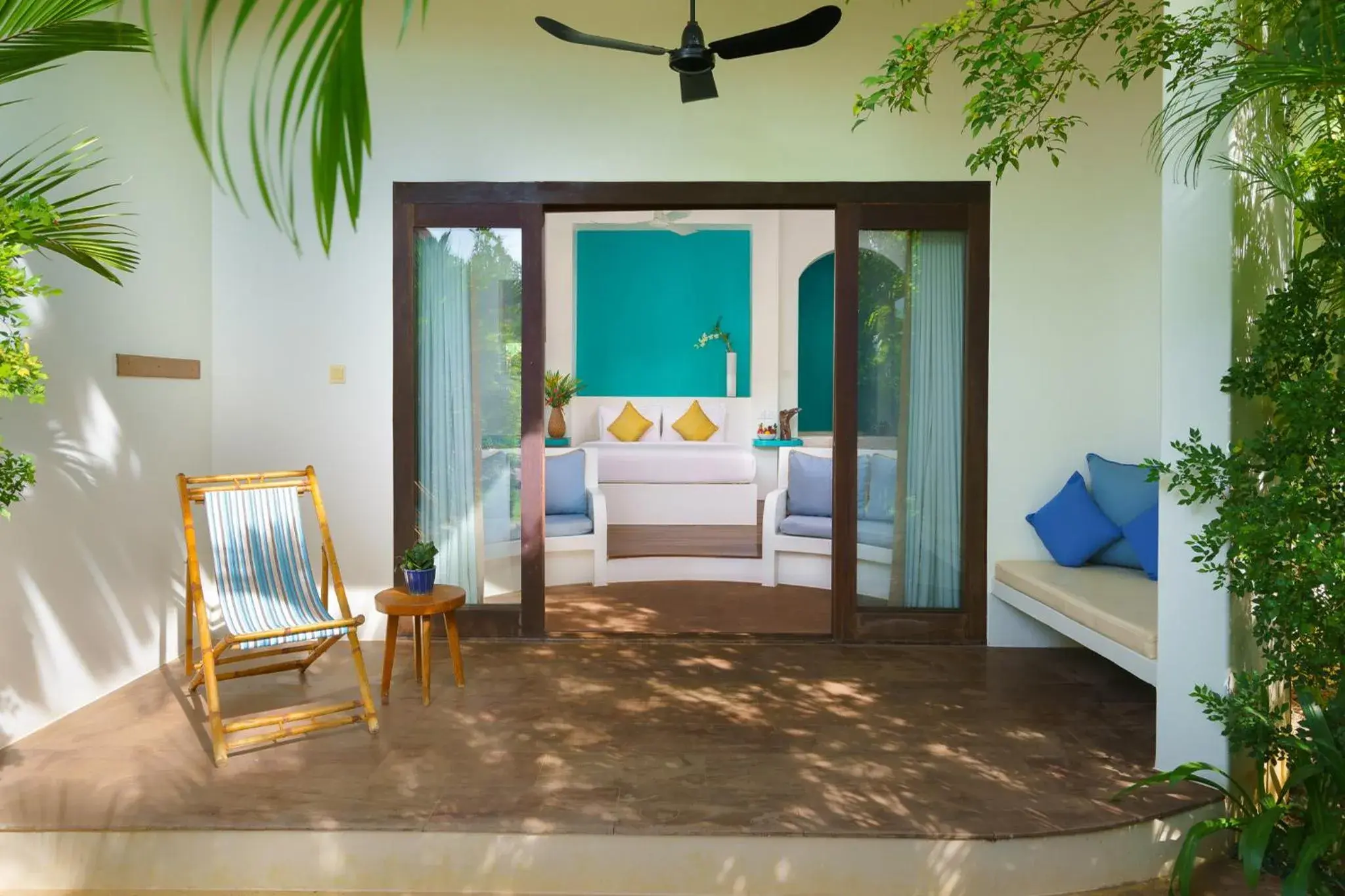 Balcony/Terrace, Seating Area in Navutu Dreams Resort & Wellness Retreat
