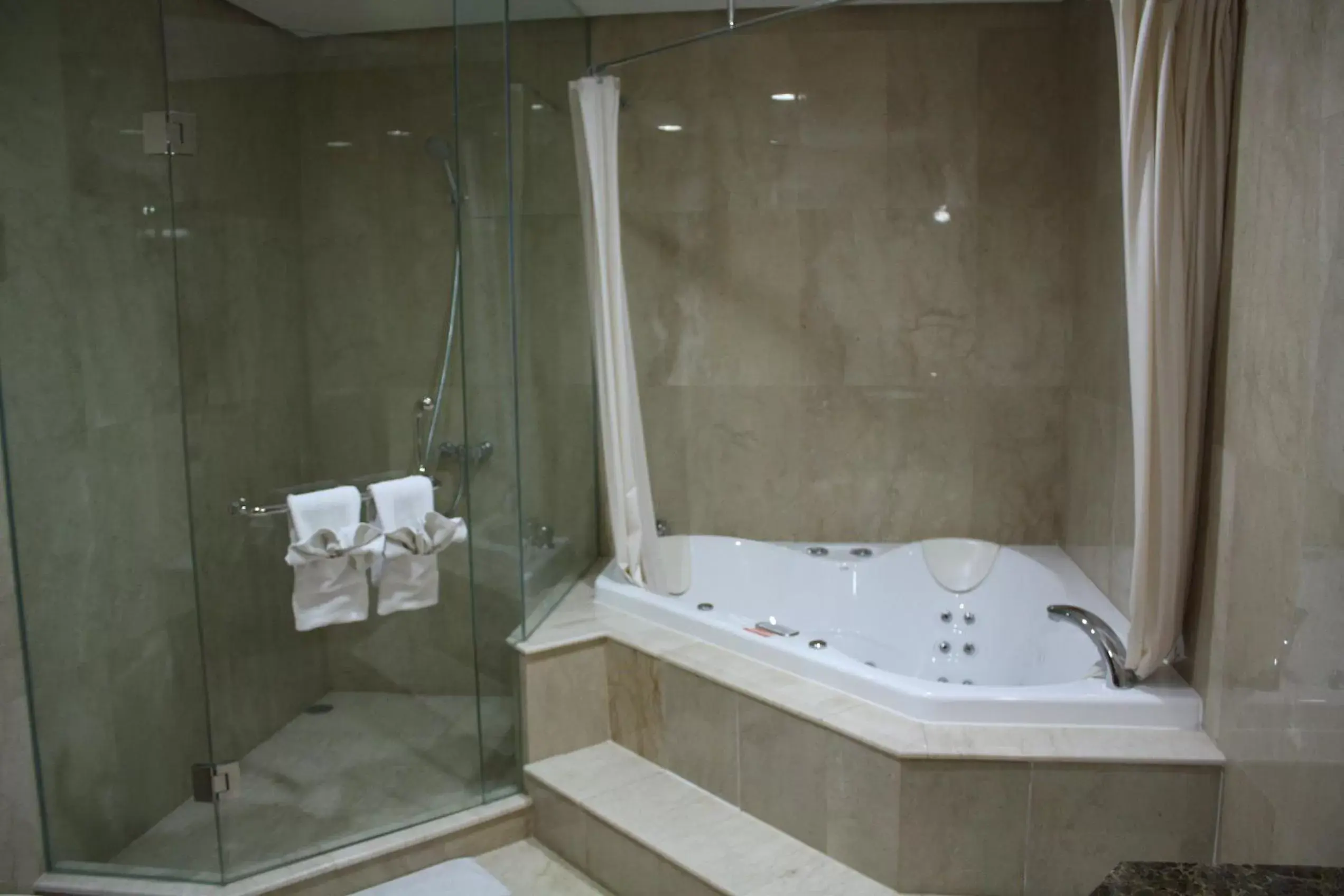 Bathroom in Grand Pasundan Convention Hotel