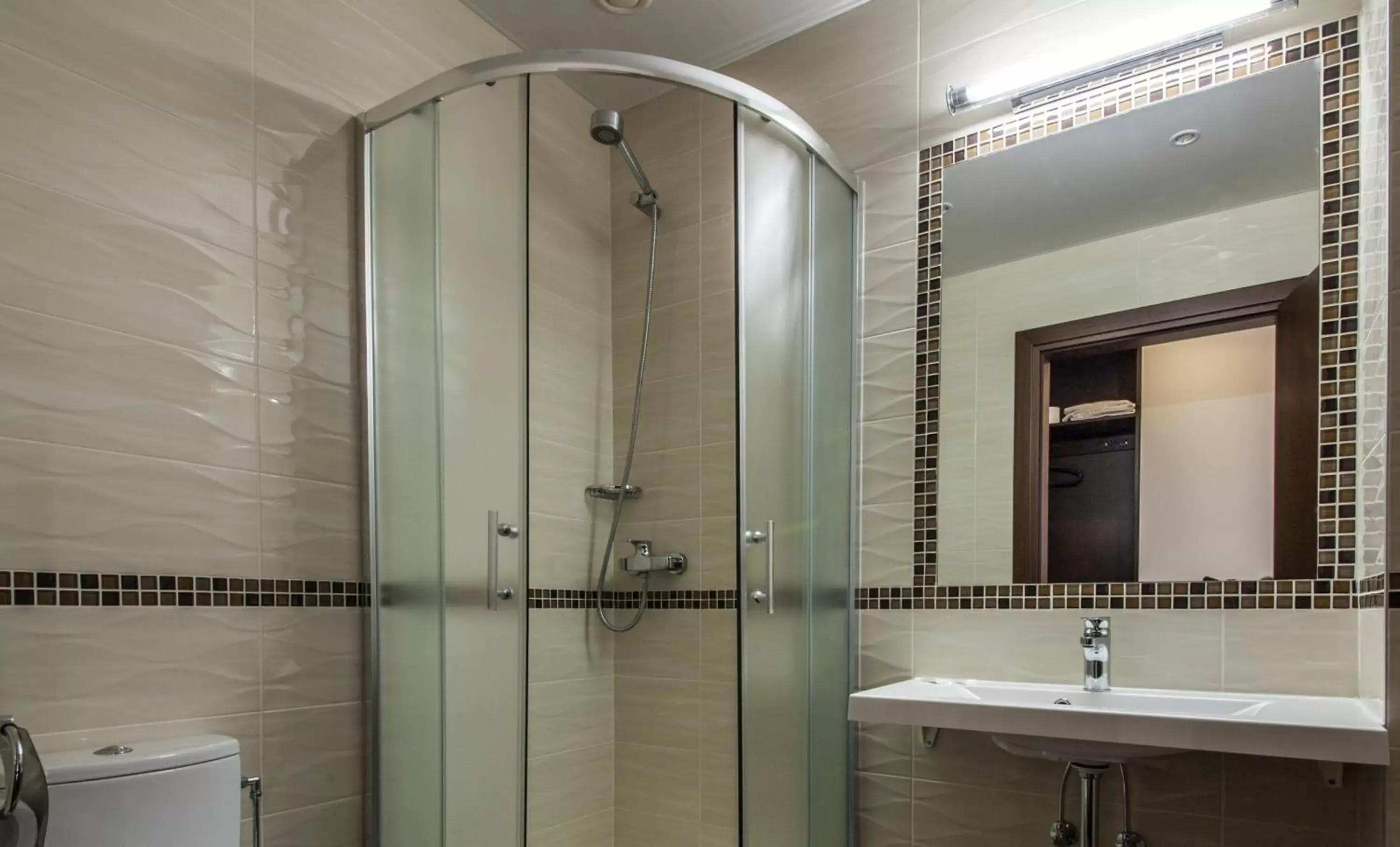 Shower, Bathroom in Vilnius City Hotel