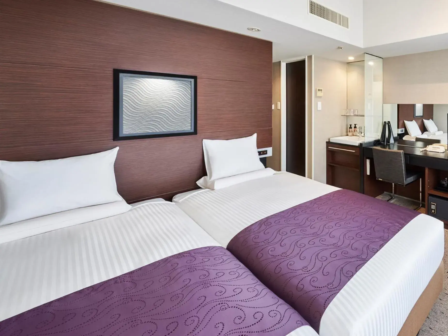 Bed in HOTEL MYSTAYS Shimizu Bed in HOTEL MYSTAYS Shimizu