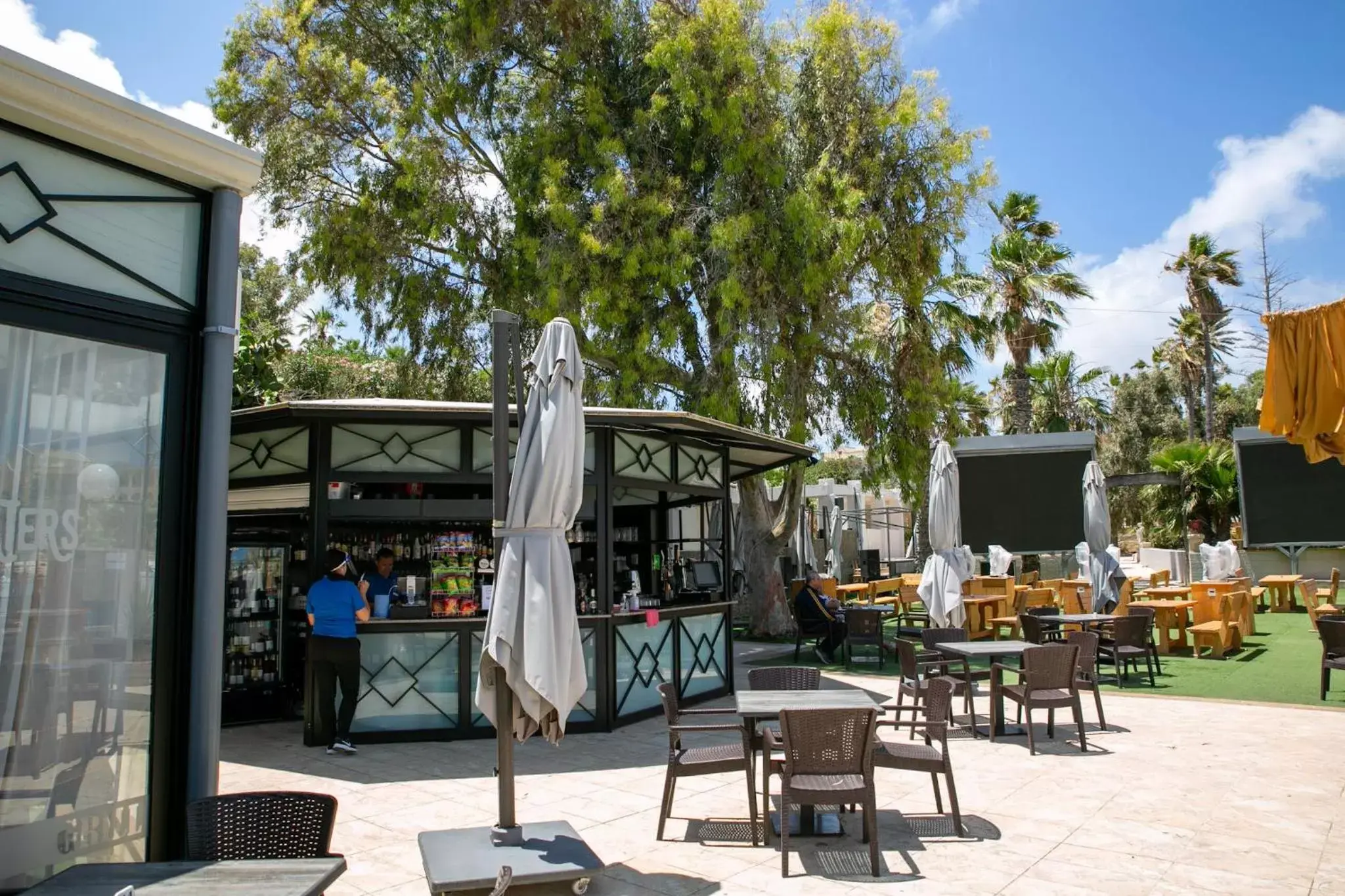 Lounge or bar in Beach Garden Hotel Lounge or bar in Beach Garden Hotel