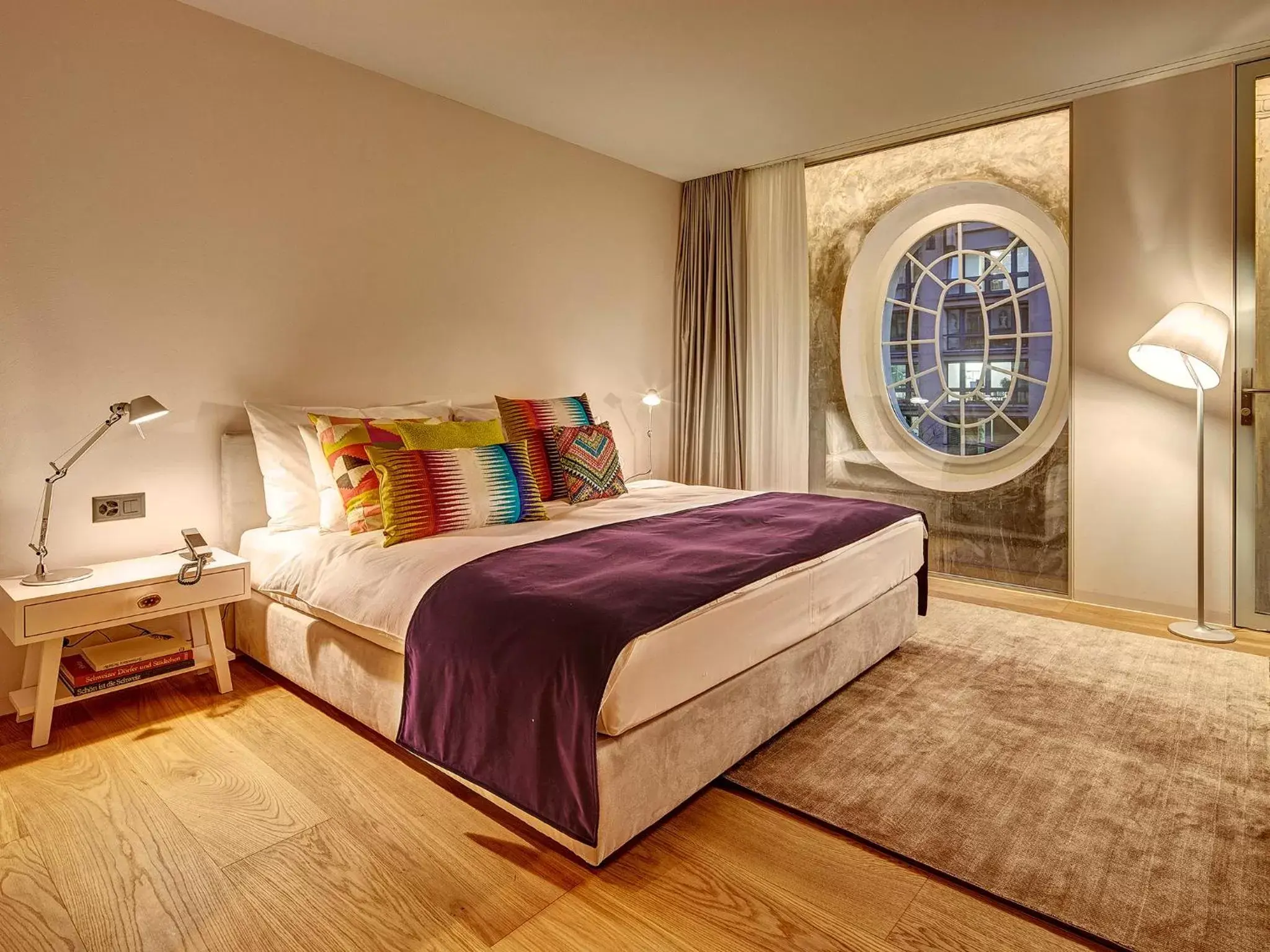 Bedroom, Bed in Hotel Anker Luzern
