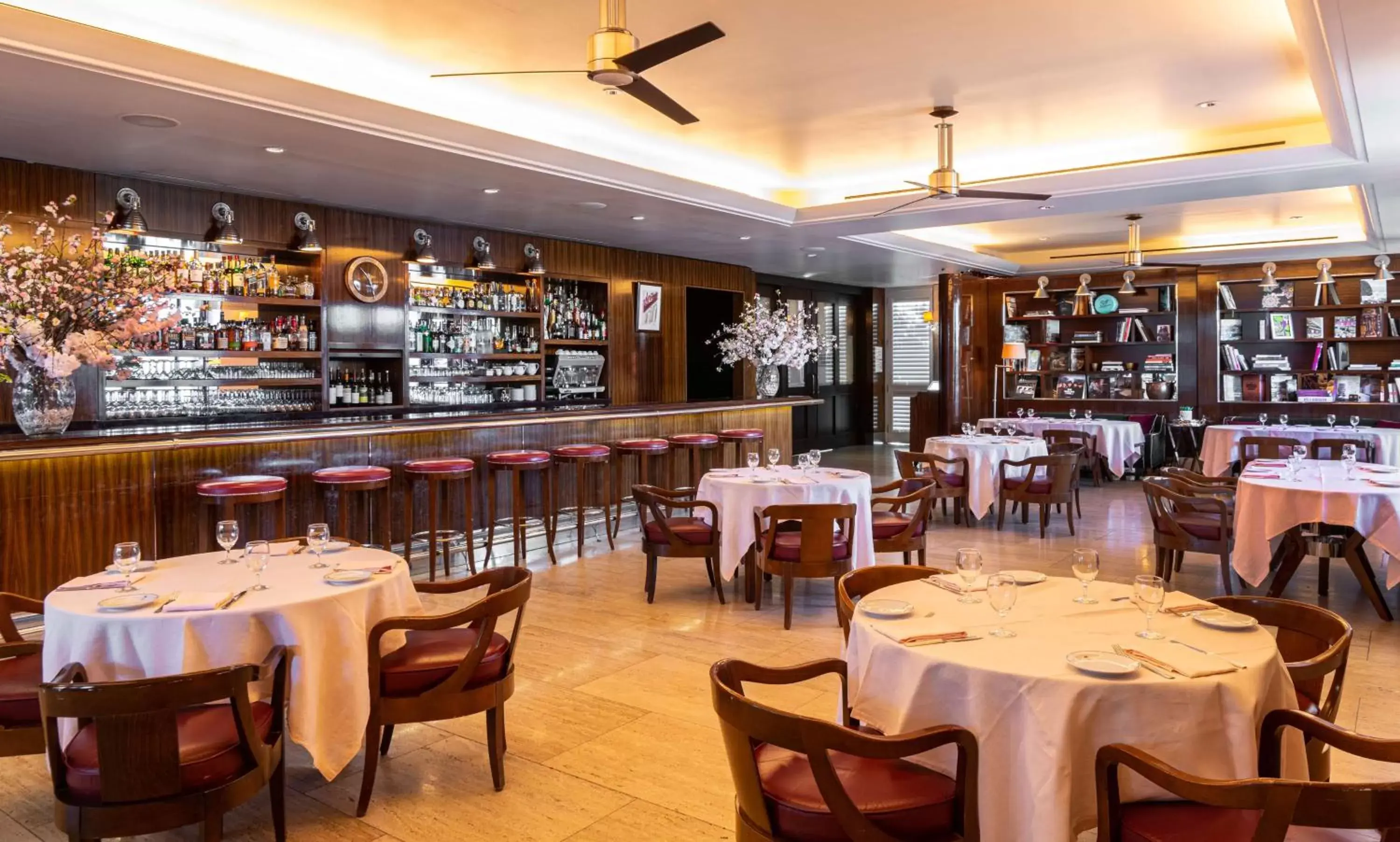 Lounge or bar, Restaurant/Places to Eat in Cameo Beverly Hills
