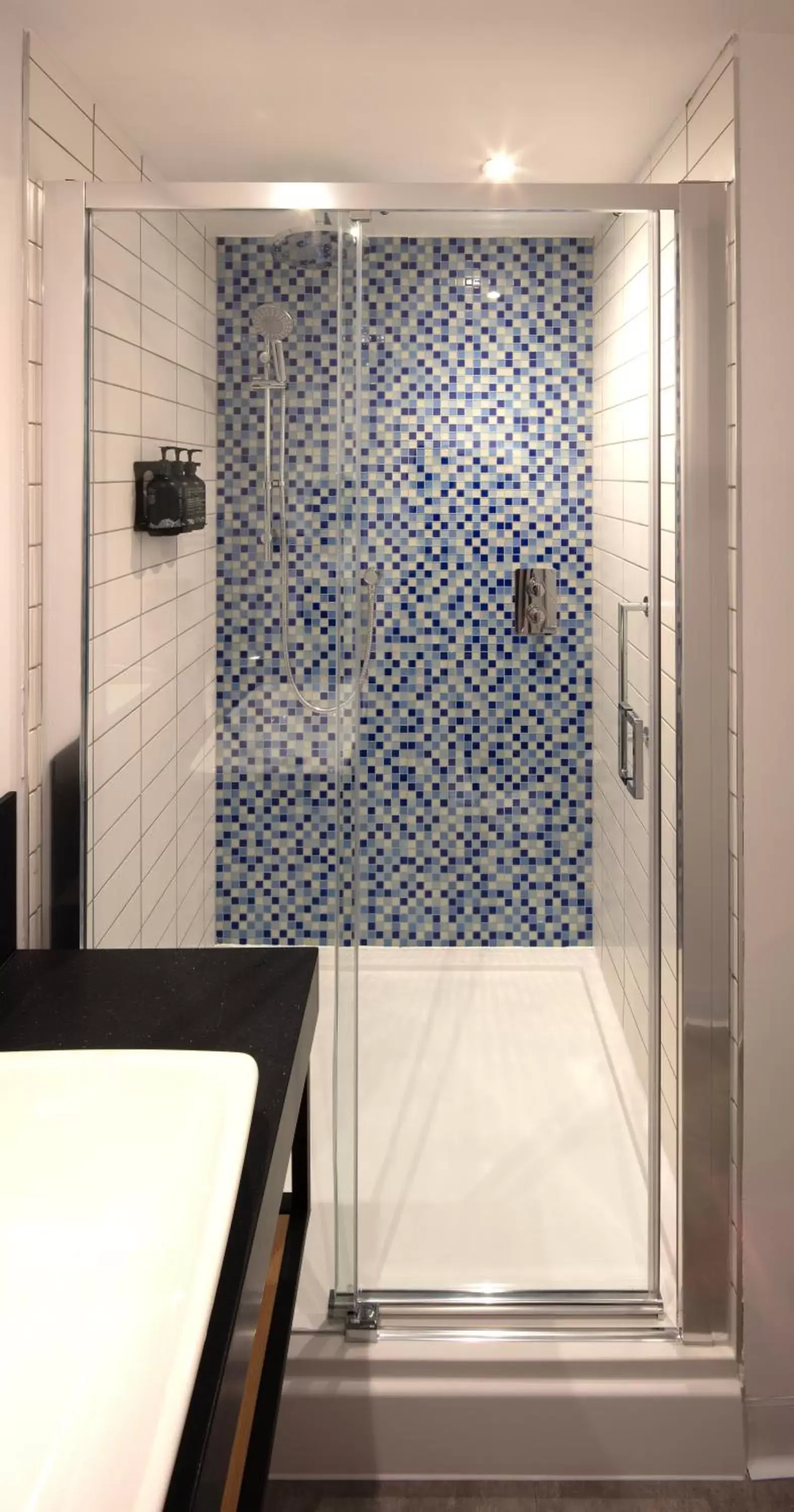 Shower, Bathroom in Holiday Inn - Sunderland, an IHG Hotel