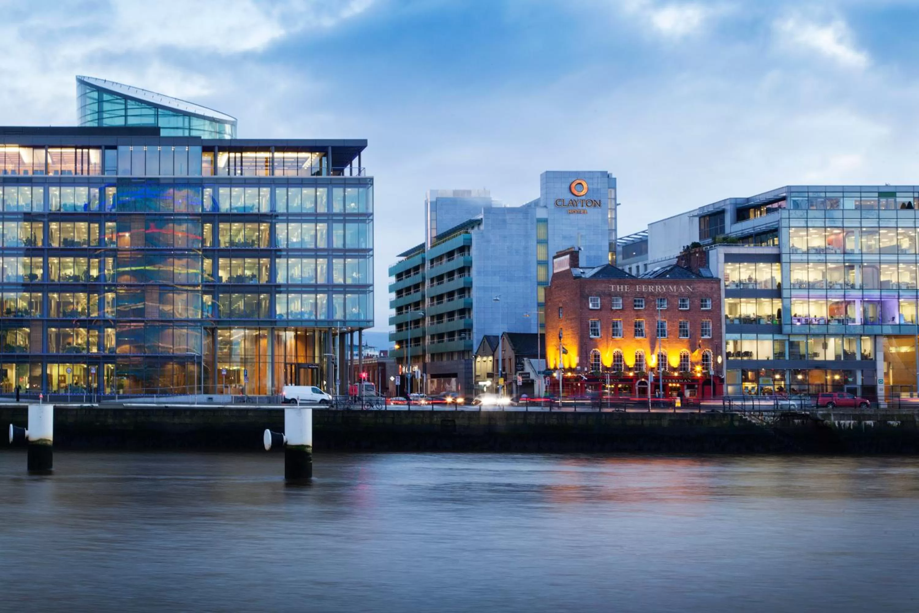 Neighbourhood in Clayton Hotel Cardiff Lane