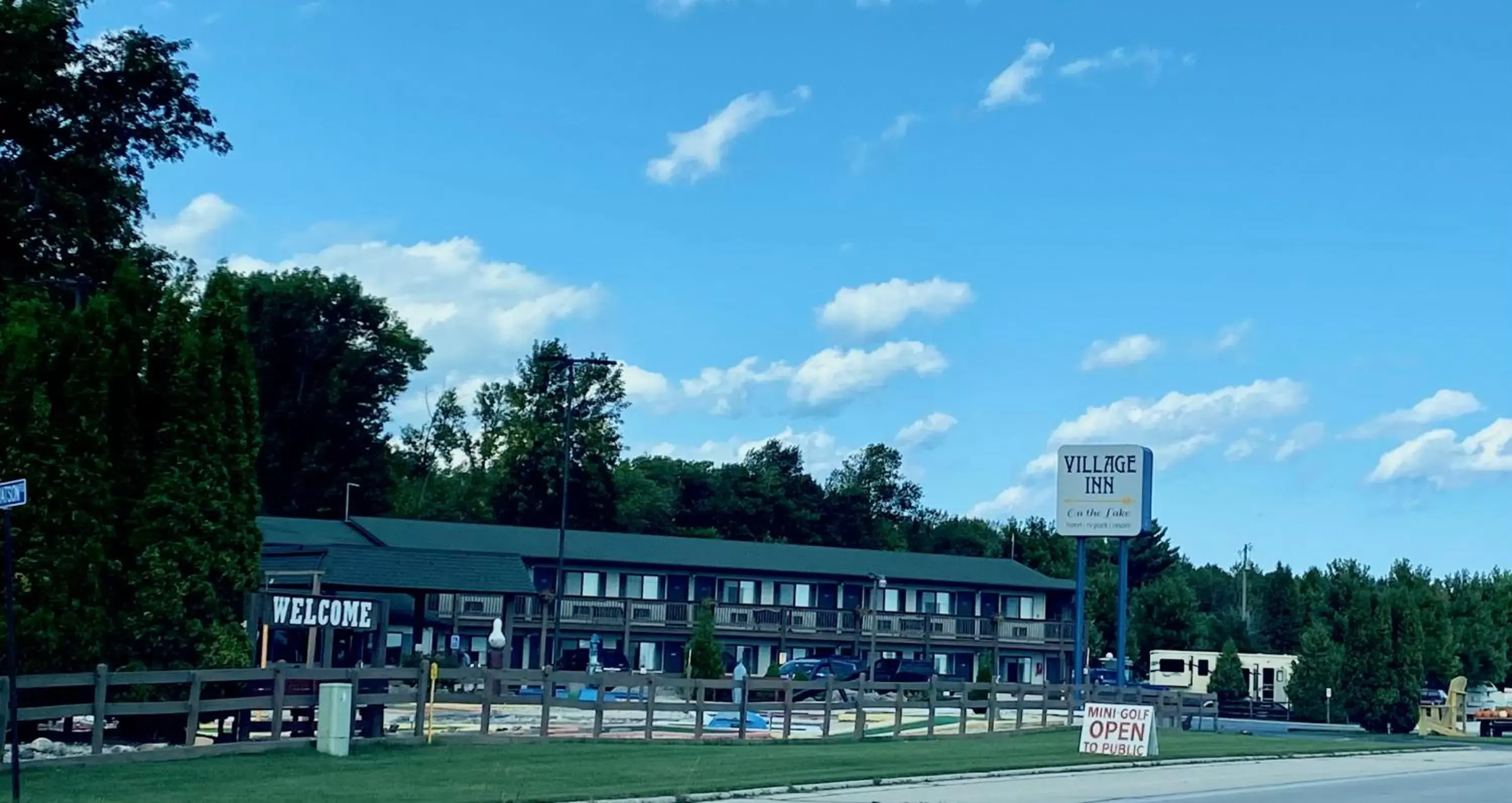 Property Building in Village Inn on the Lake