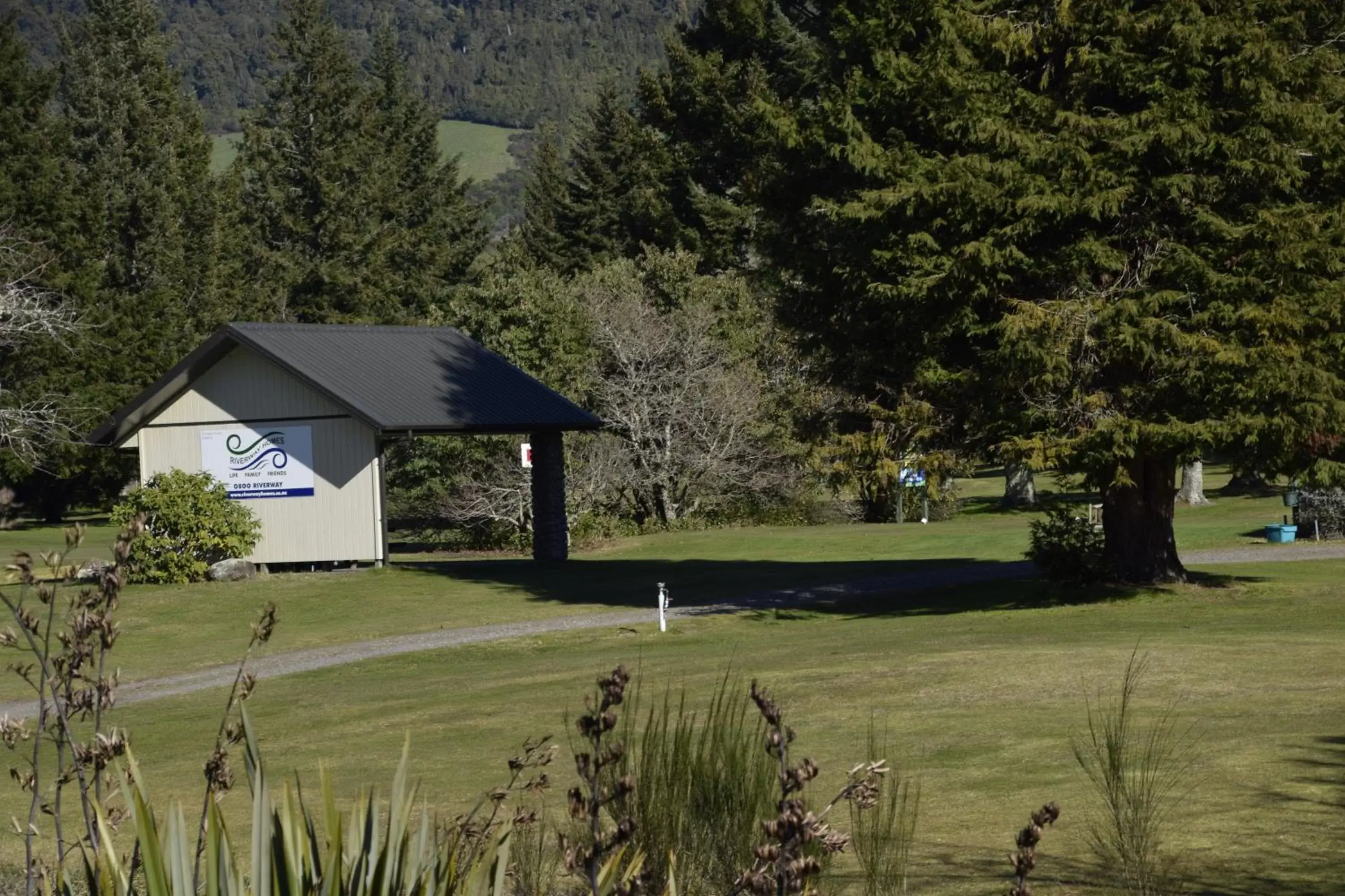 Golfcourse in Judges Pool Motel Turangi