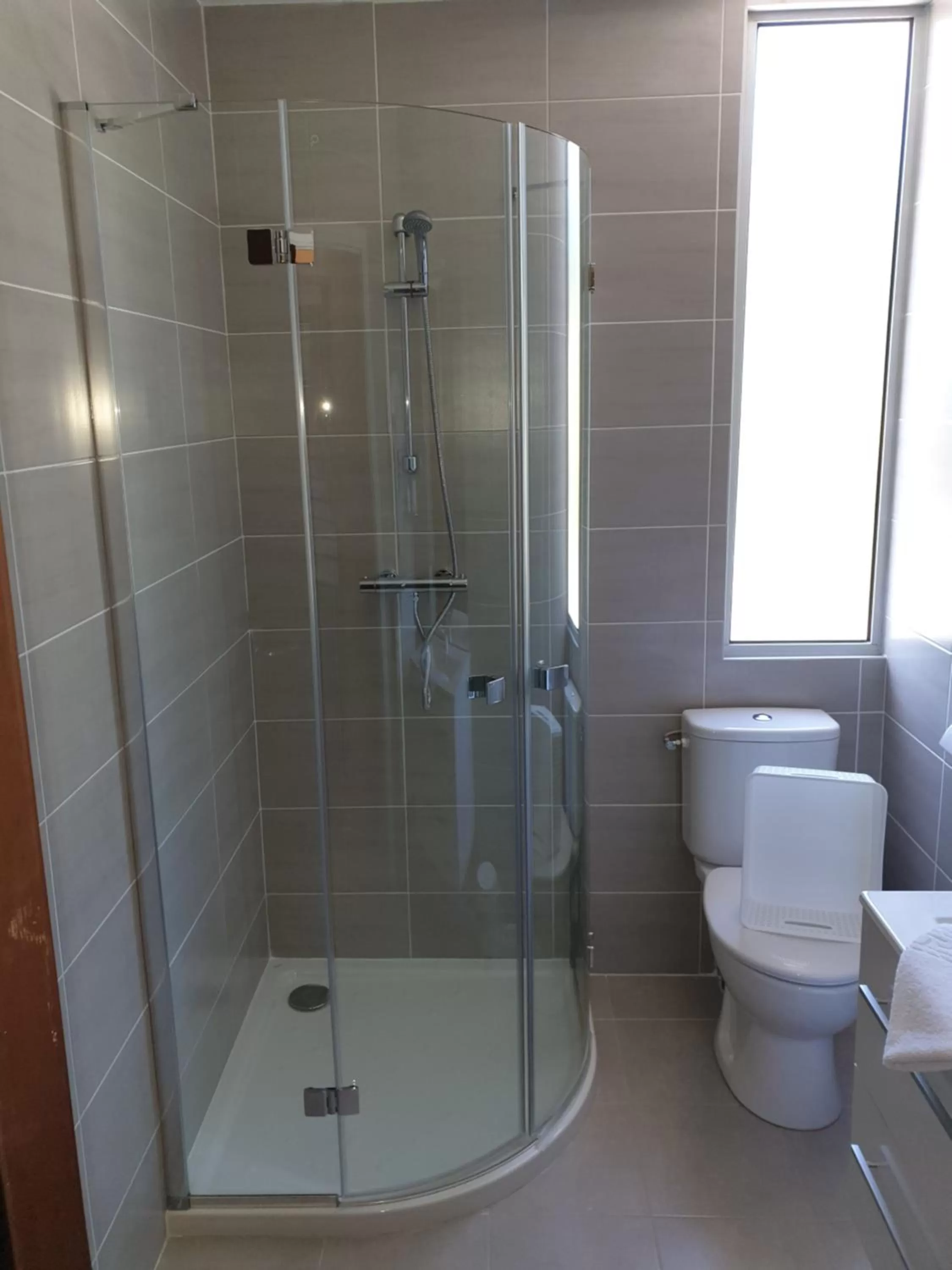 Bathroom in Hôtel Castel d'Olmes