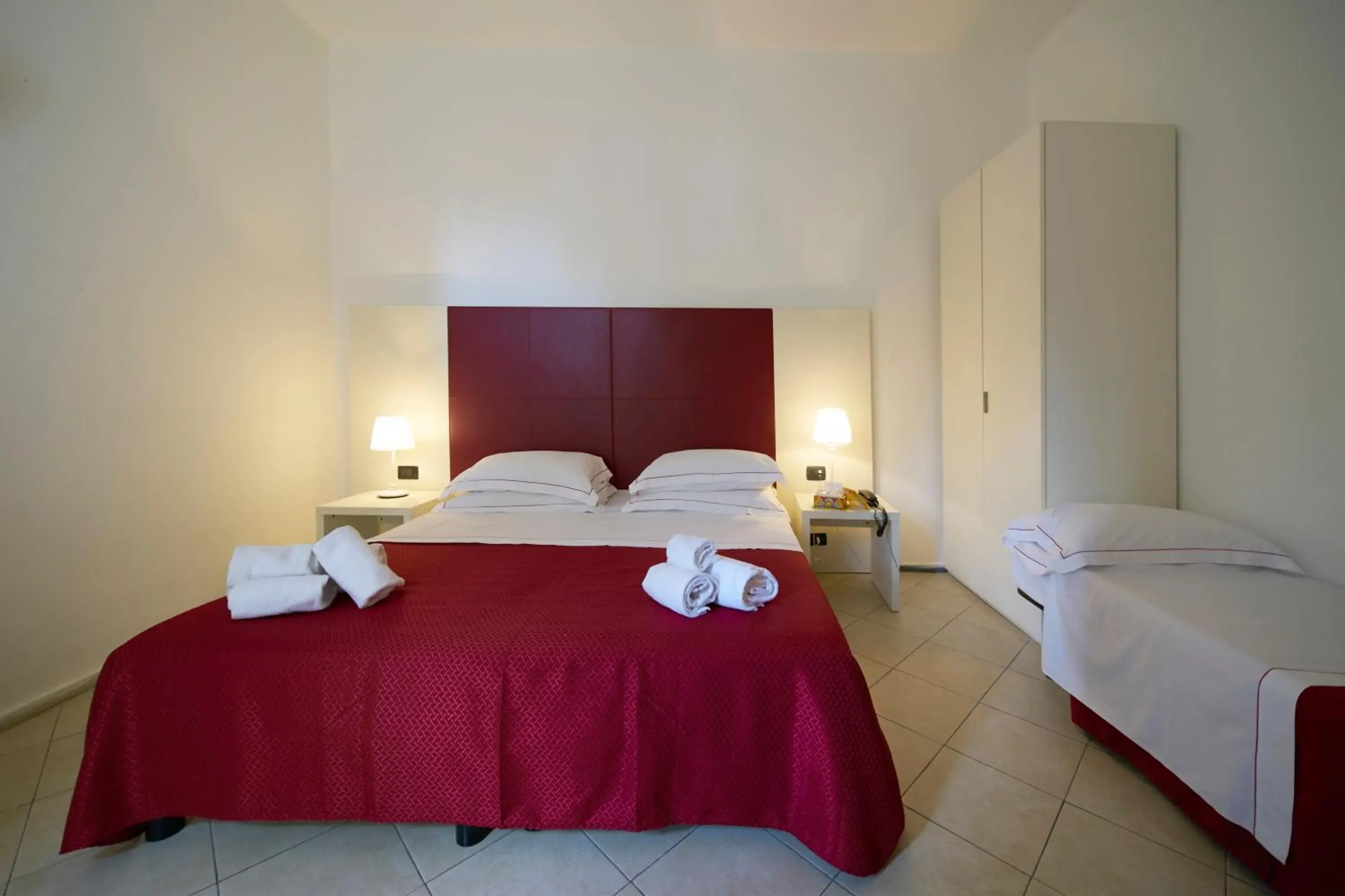 Bed in Santuzza Hotel Catania