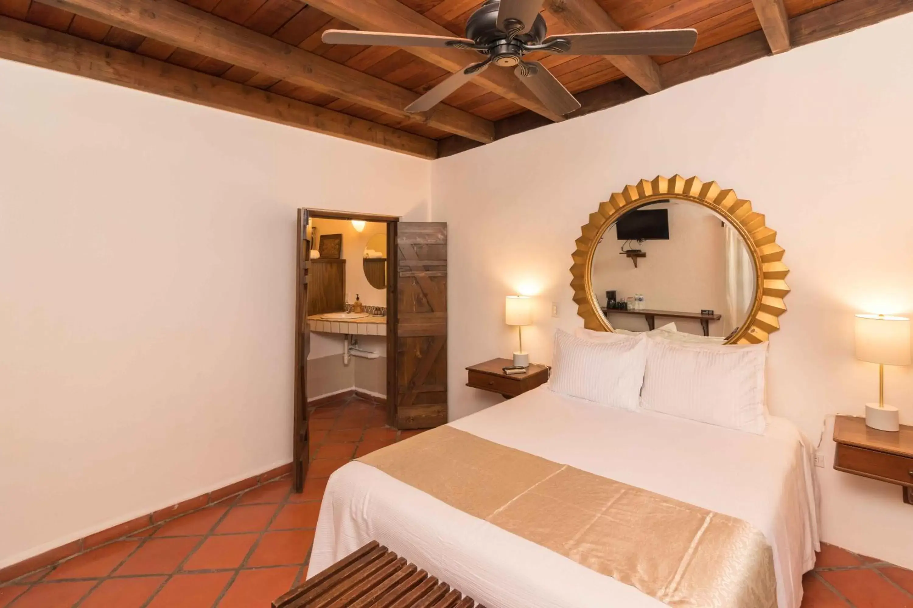 Bed in Hotel 1697 Loreto