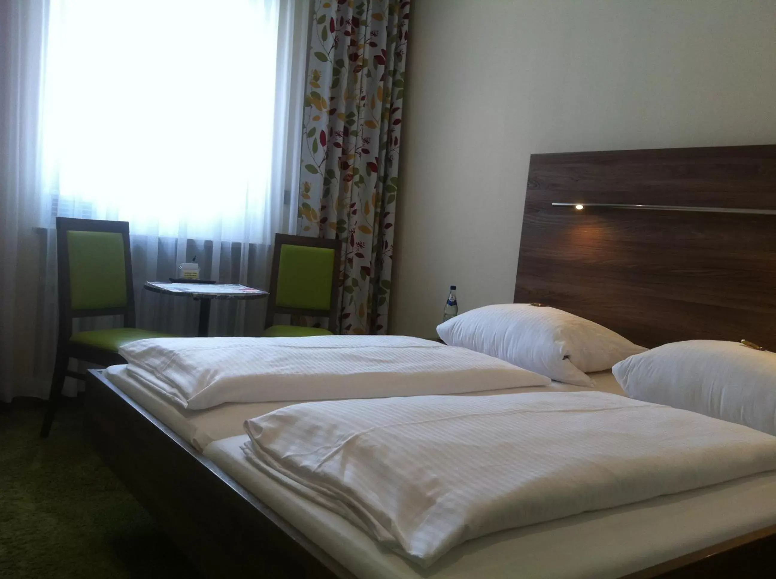 Photo of the whole room, Bed in Hotel Hauser an der Universität