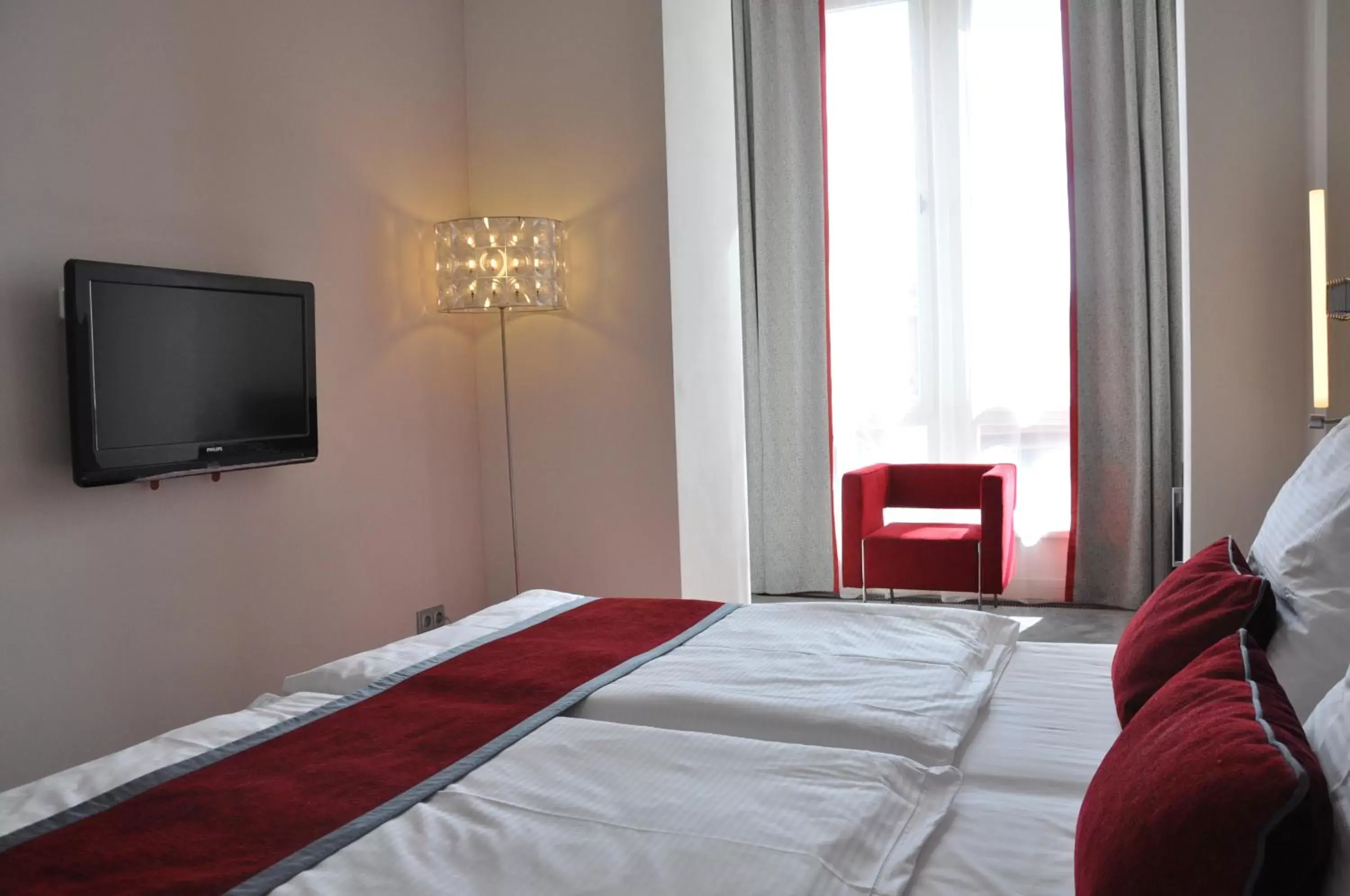 Bed in Red & Blue Design Hotel Prague