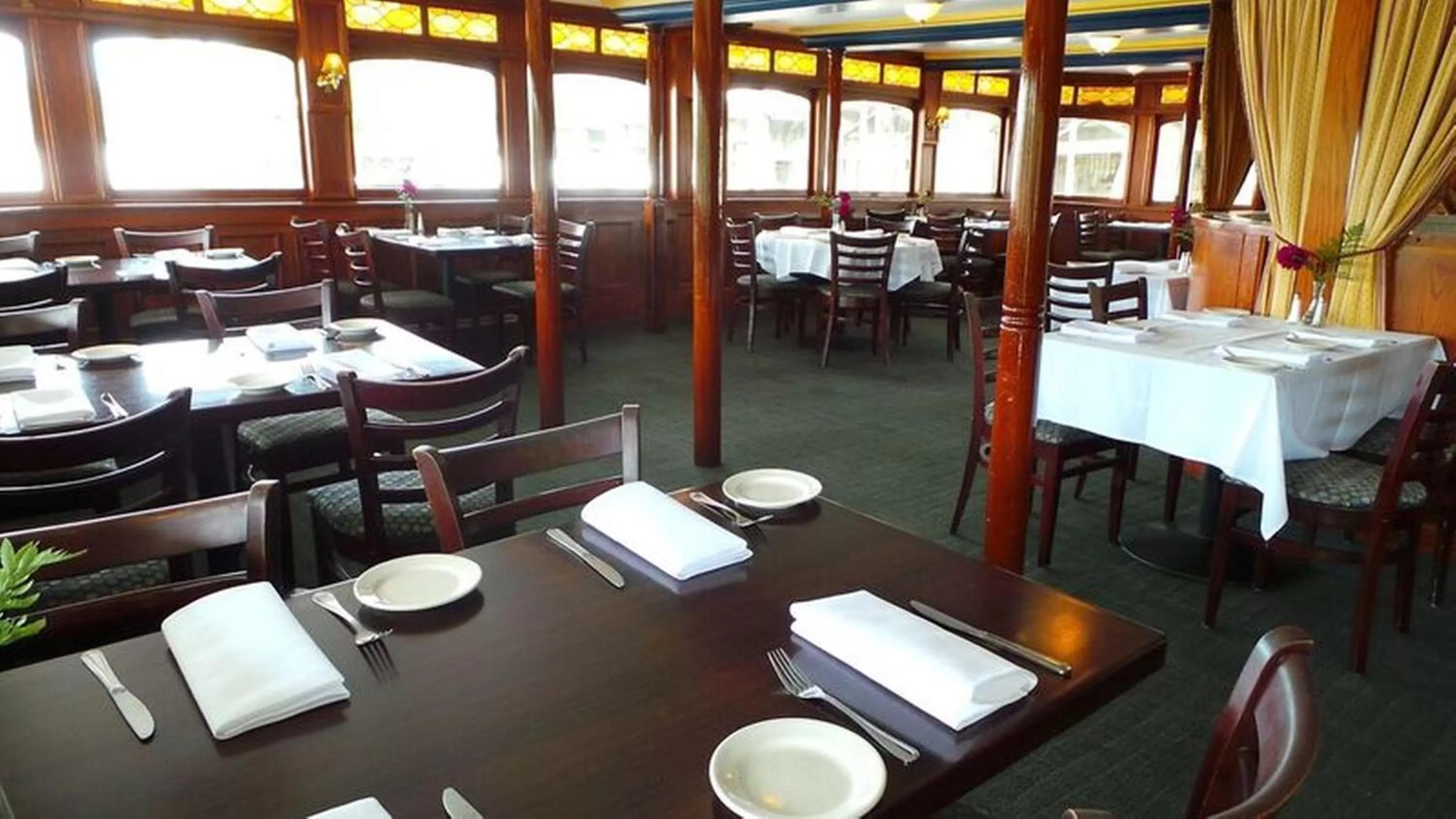 Dining area in Delta King Hotel