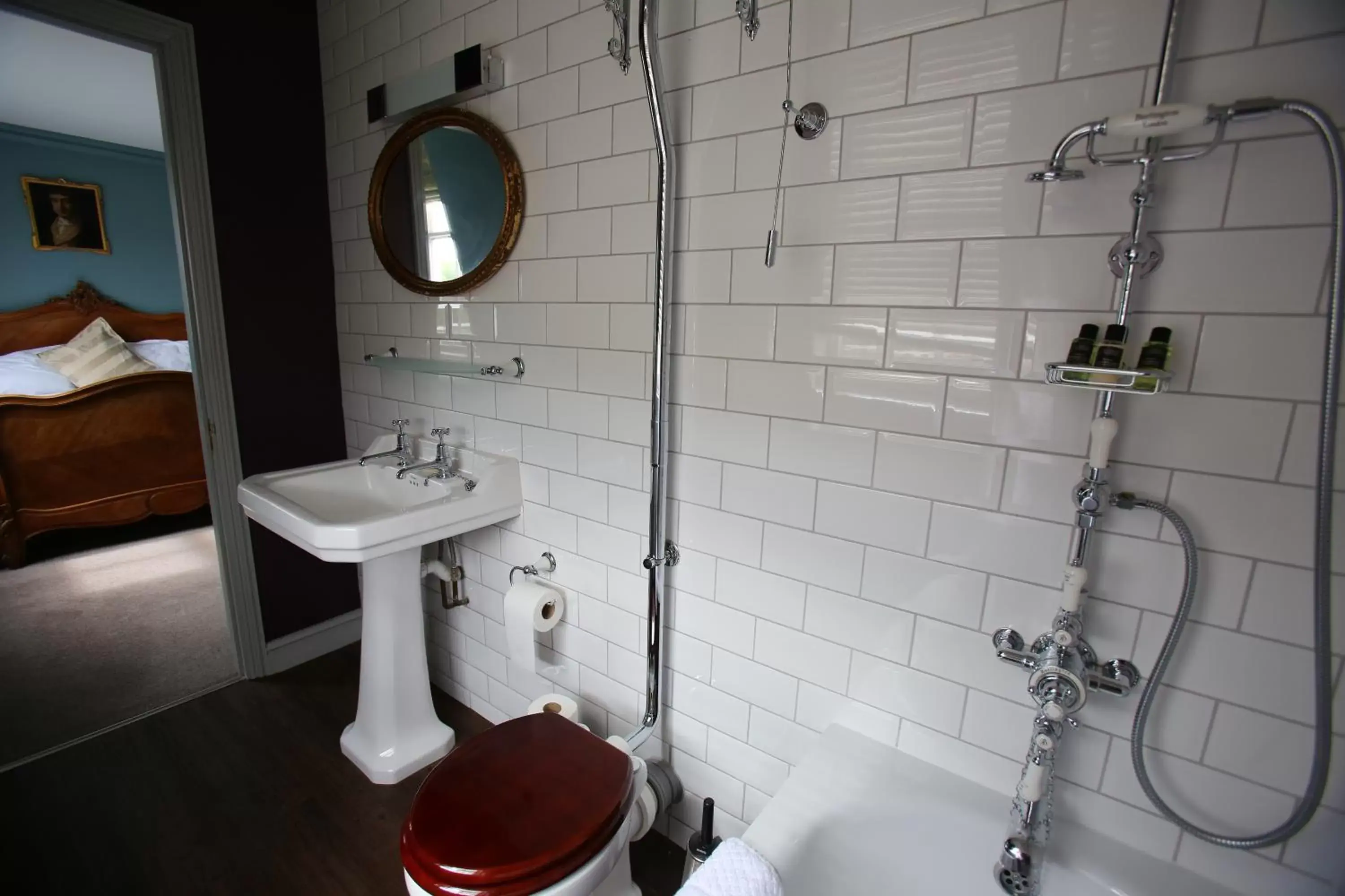 Shower, Bathroom in The Tunbridge Wells Hotel