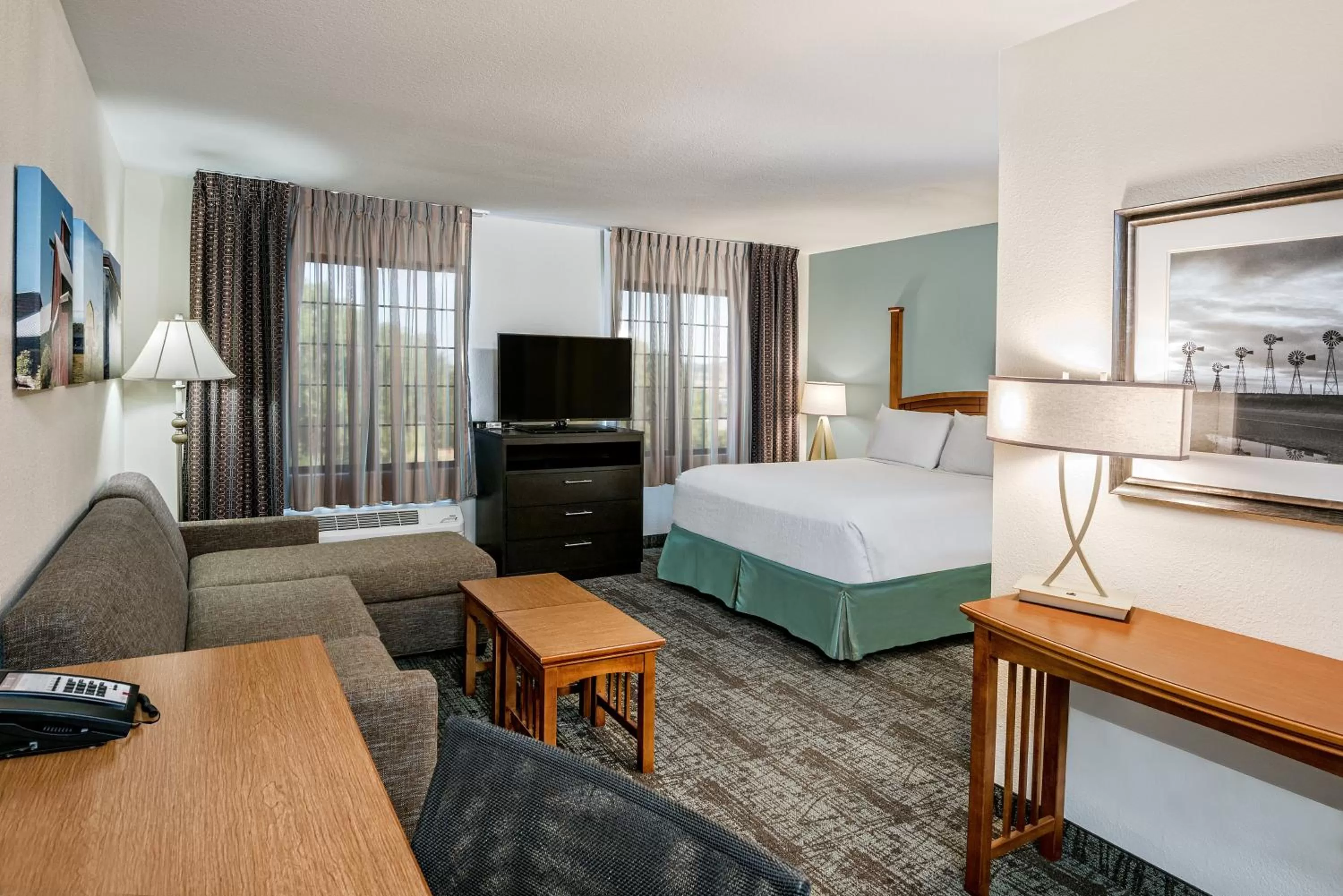 Photo of the whole room, Bed in Staybridge Suites Austin Round Rock by IHG