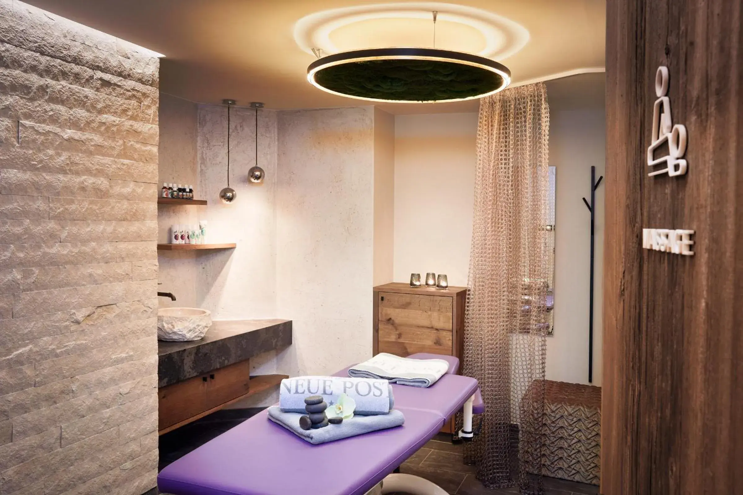 Massage in Hotel Neue Post