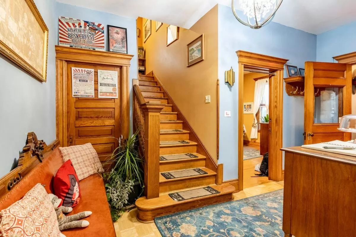 Ye Olde Walkerville Bed & Breakfast