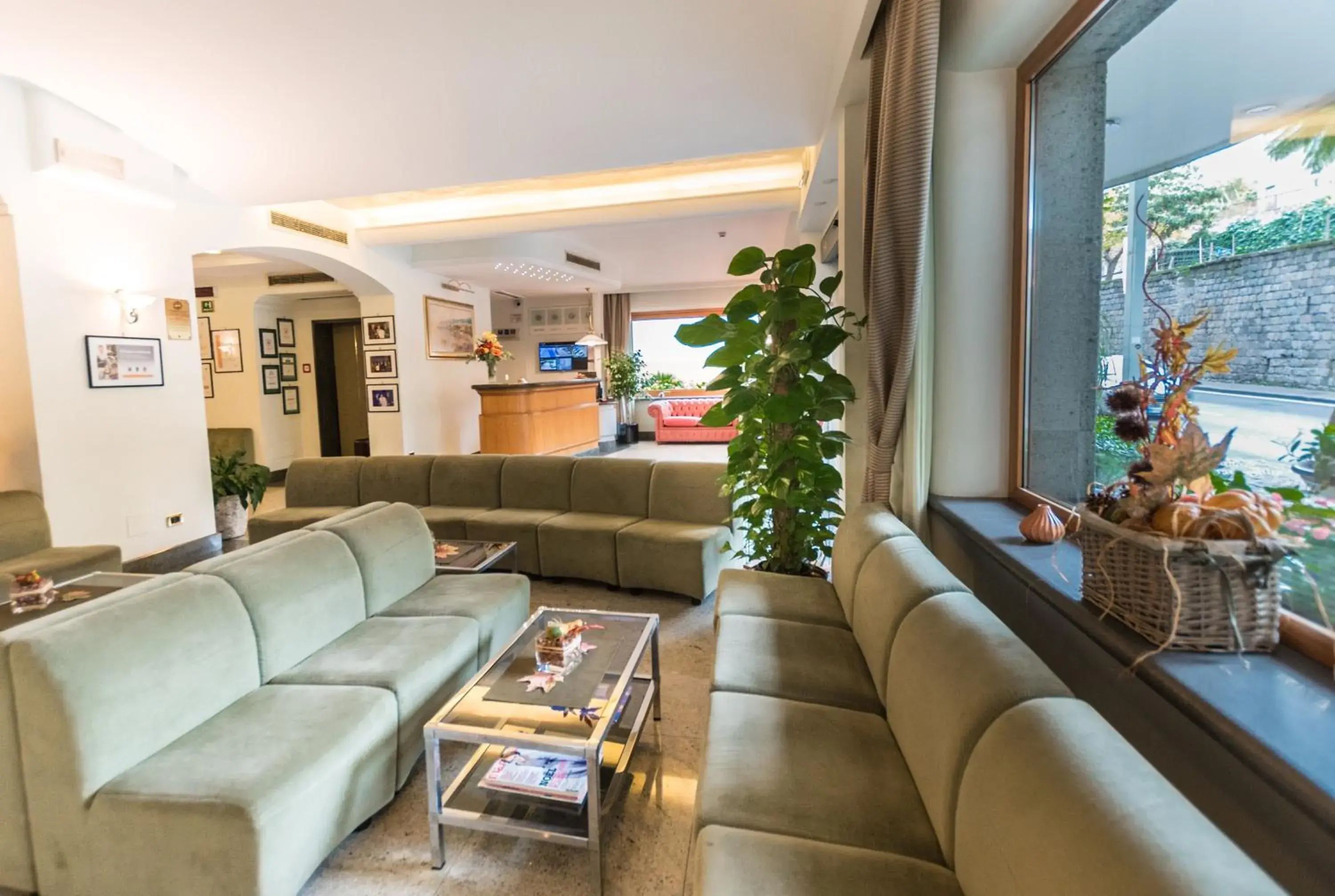 Lobby or reception, Seating Area in Comfort Hotel Gardenia Sorrento Coast