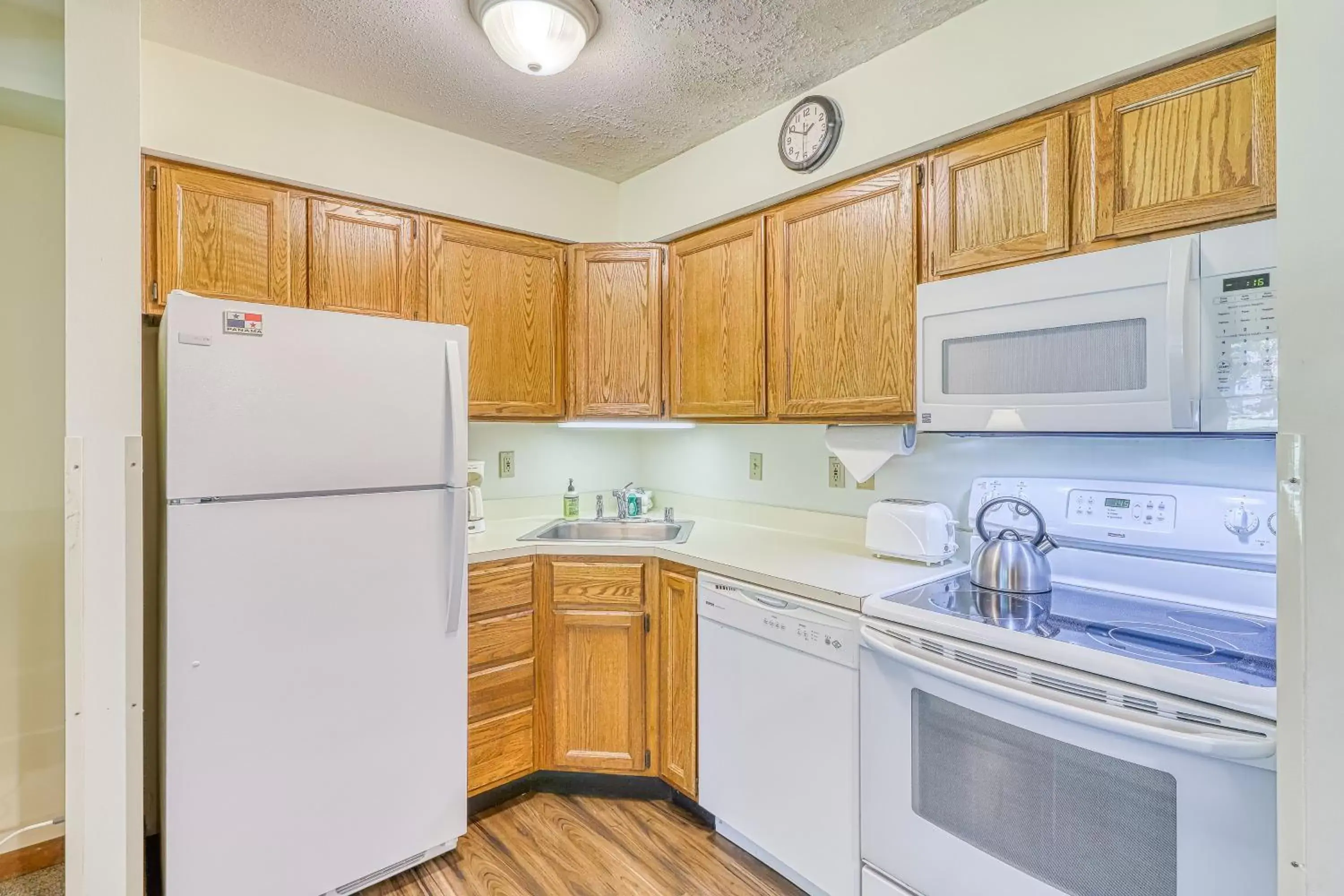 Kitchen/Kitchenette in Mountain Green, Unit 3B16