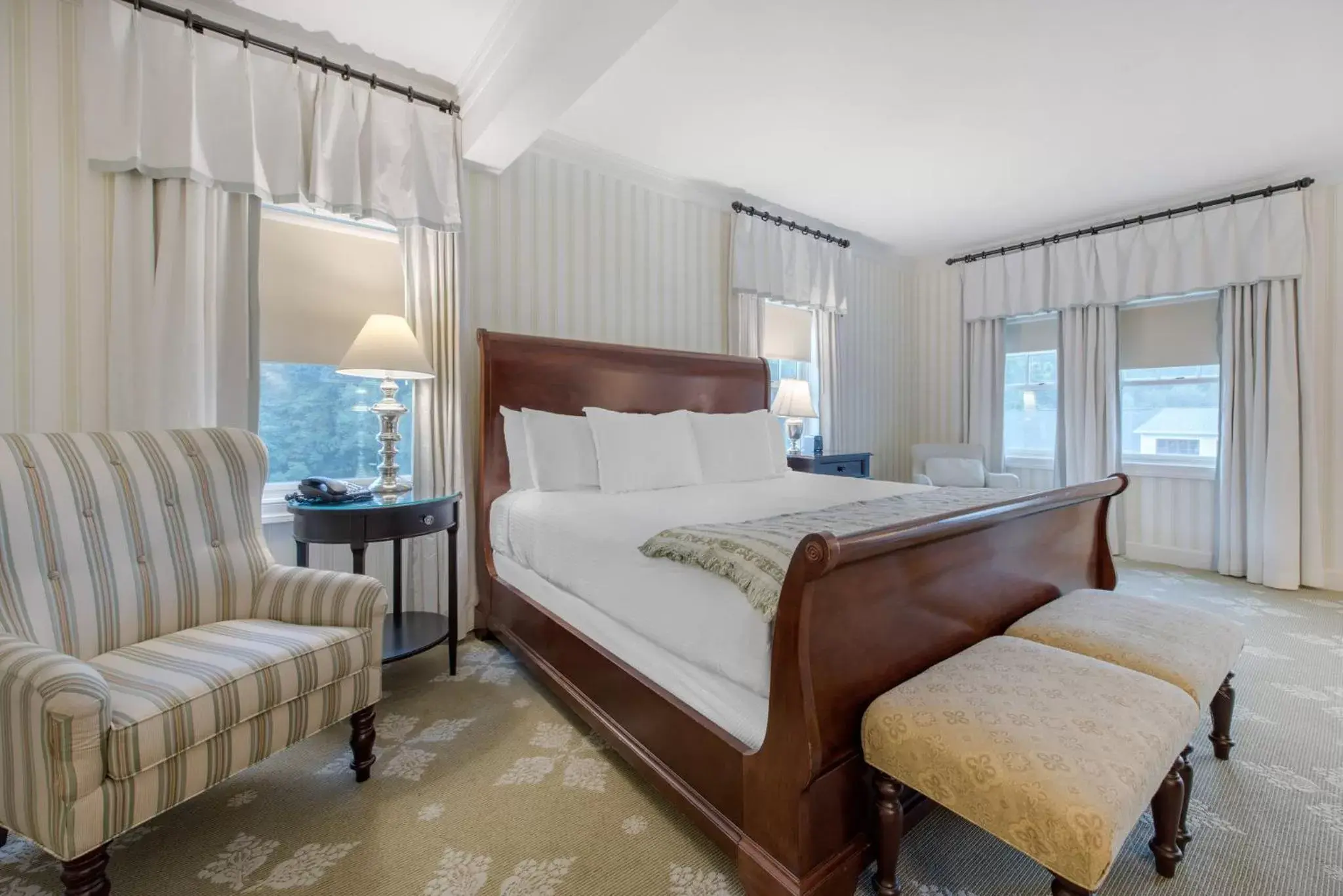 Photo of the whole room, Bed in Omni Bedford Springs Resort