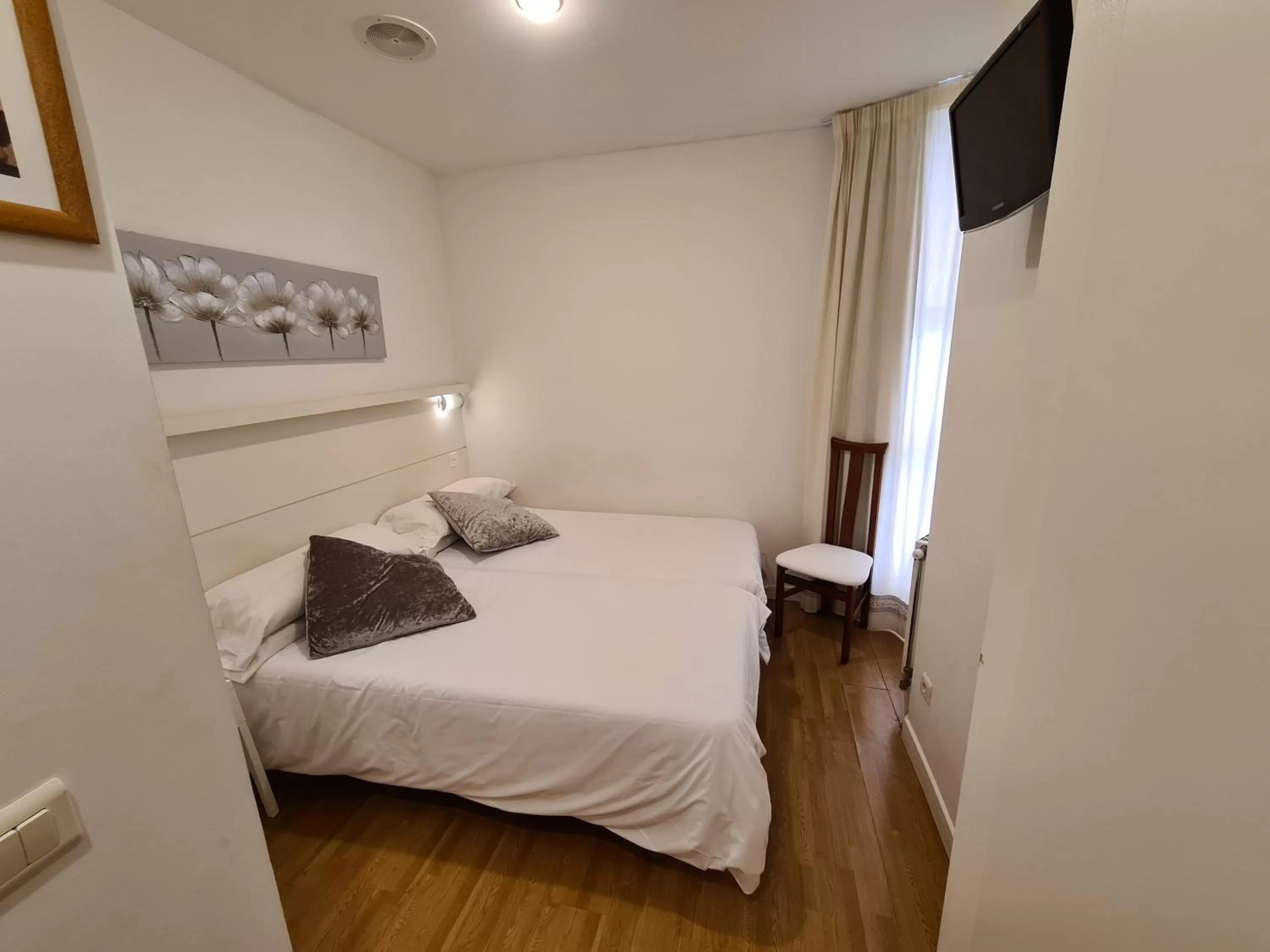 Bed in Hotel Jacobeo