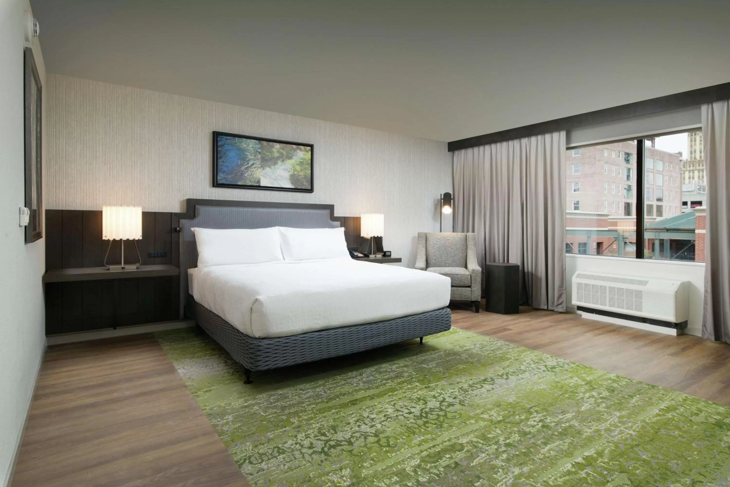 Bed in Hilton Garden Inn Memphis Downtown Beale Street