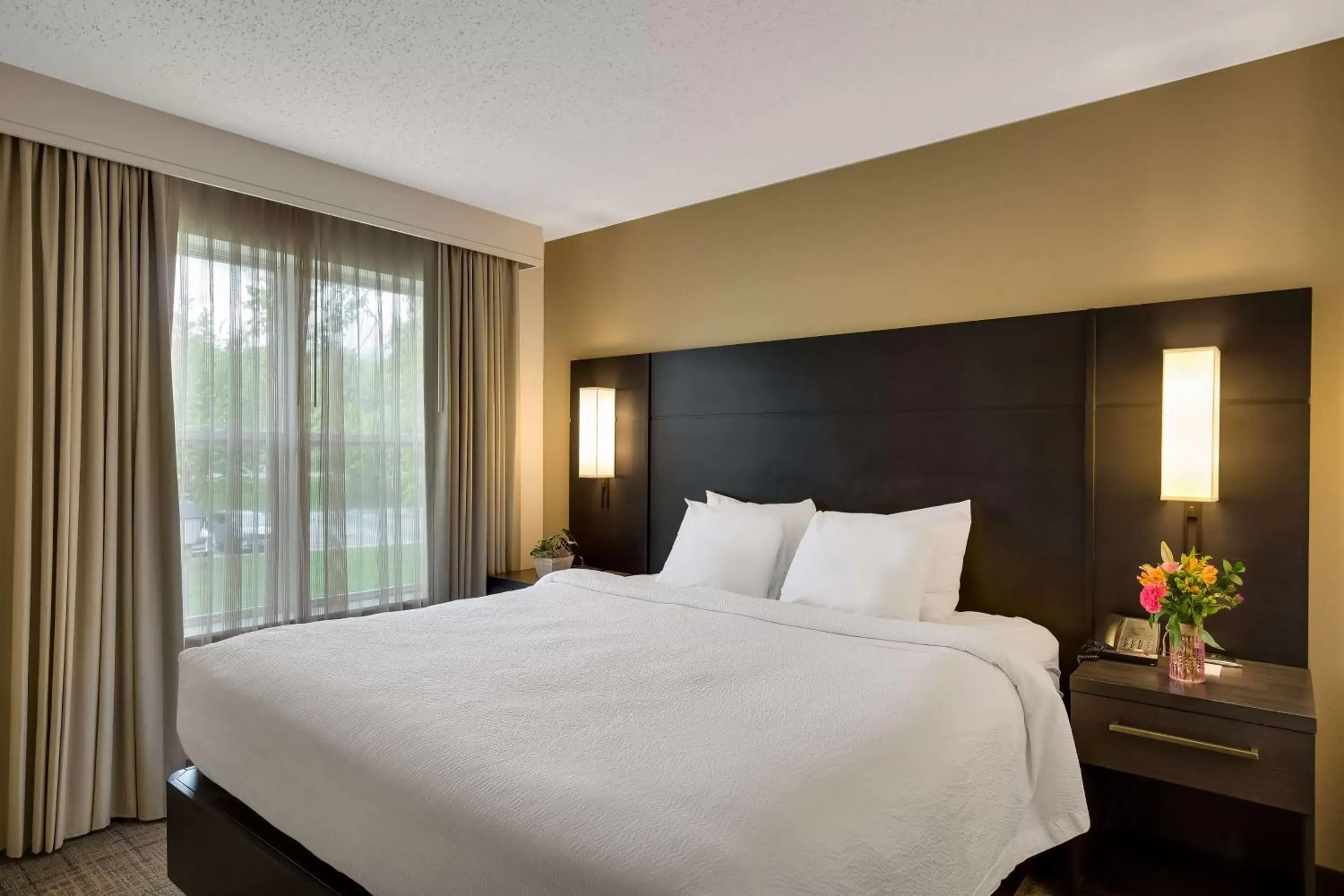 Bedroom, Bed in Sonesta ES Suites Parsippany Morris Plains