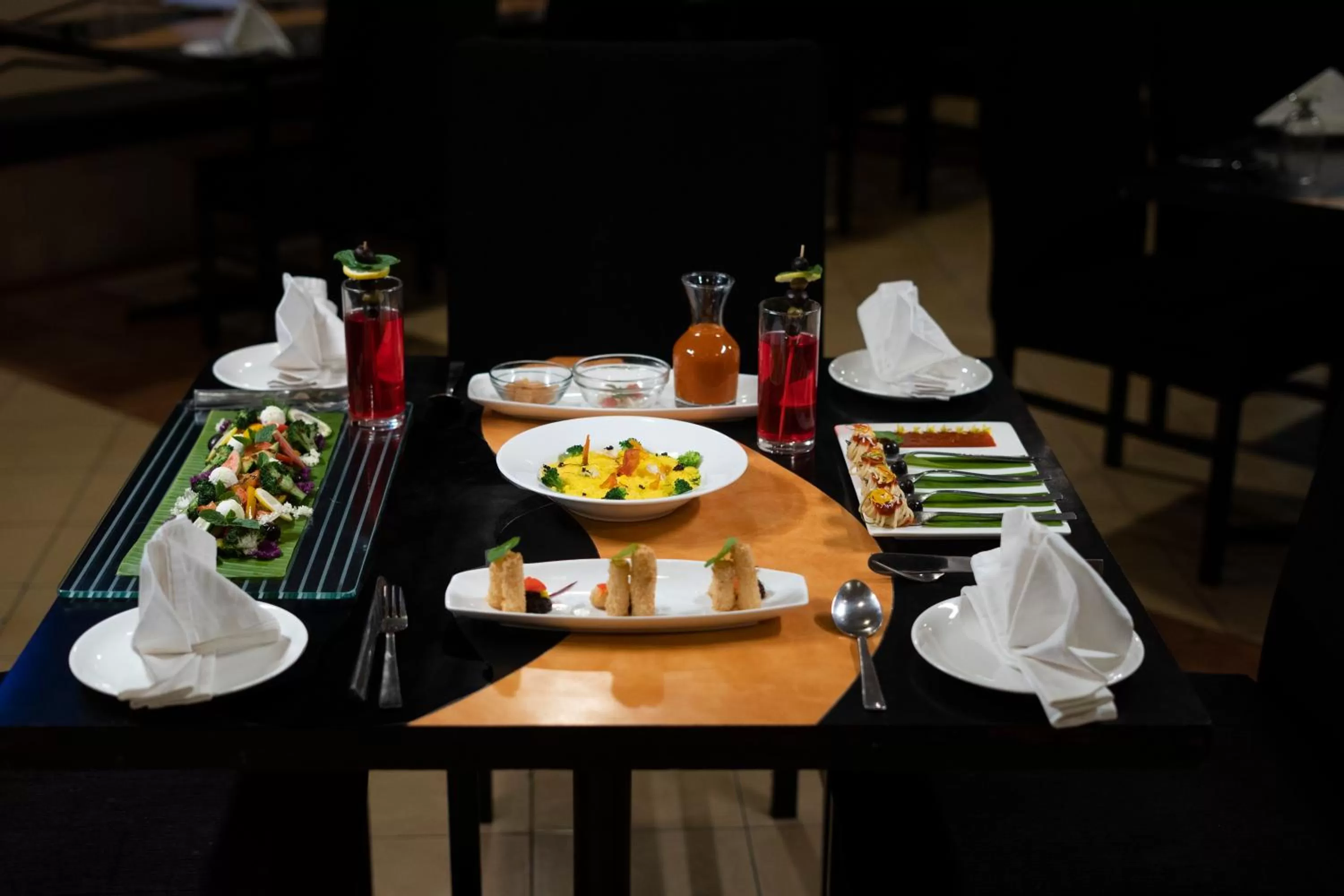 Restaurant/places to eat in Country Inn Nature Resort Bhimtal