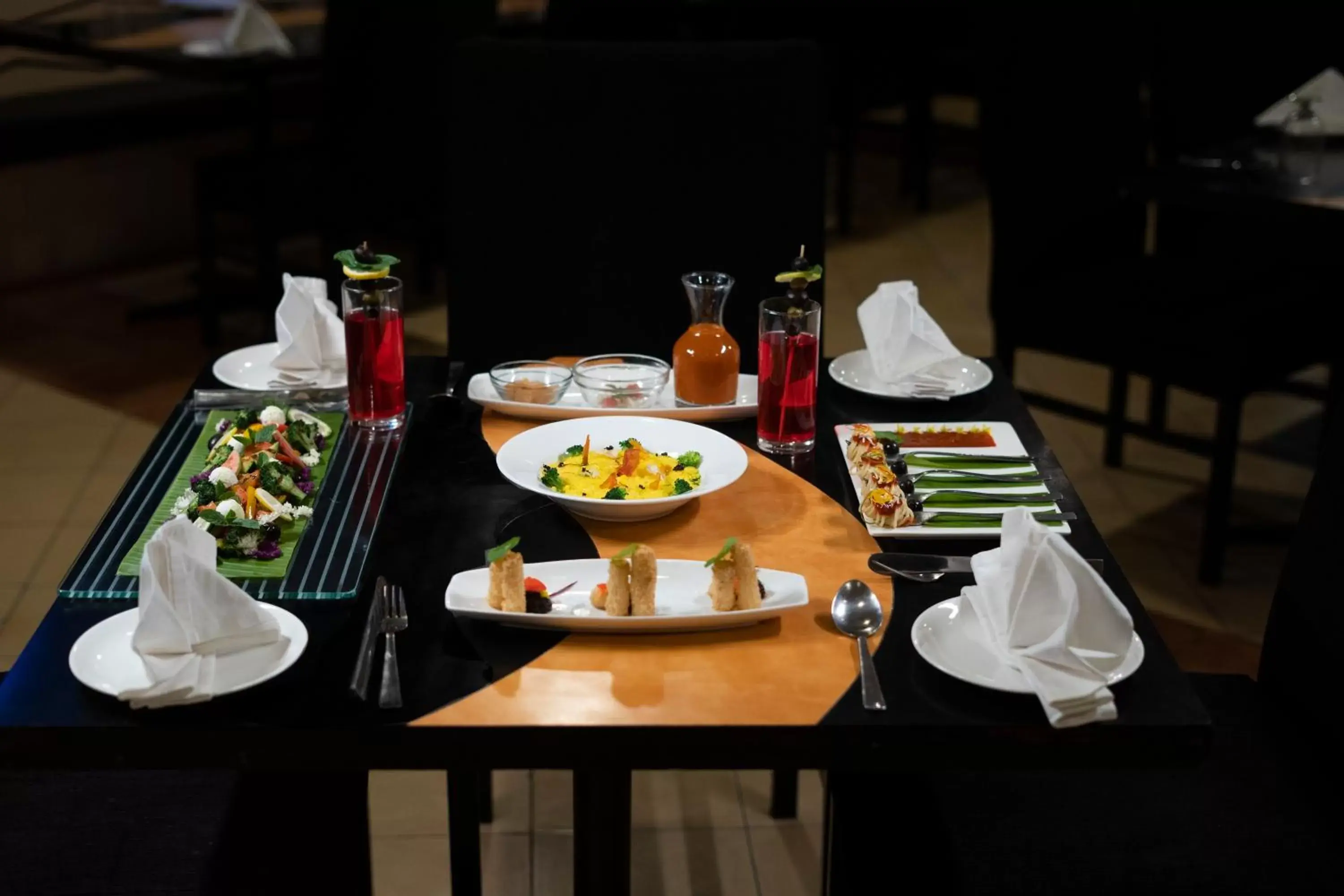 Restaurant/places to eat in Country Inn Nature Resort Bhimtal Restaurant/places to eat in Country Inn Nature Resort Bhimtal