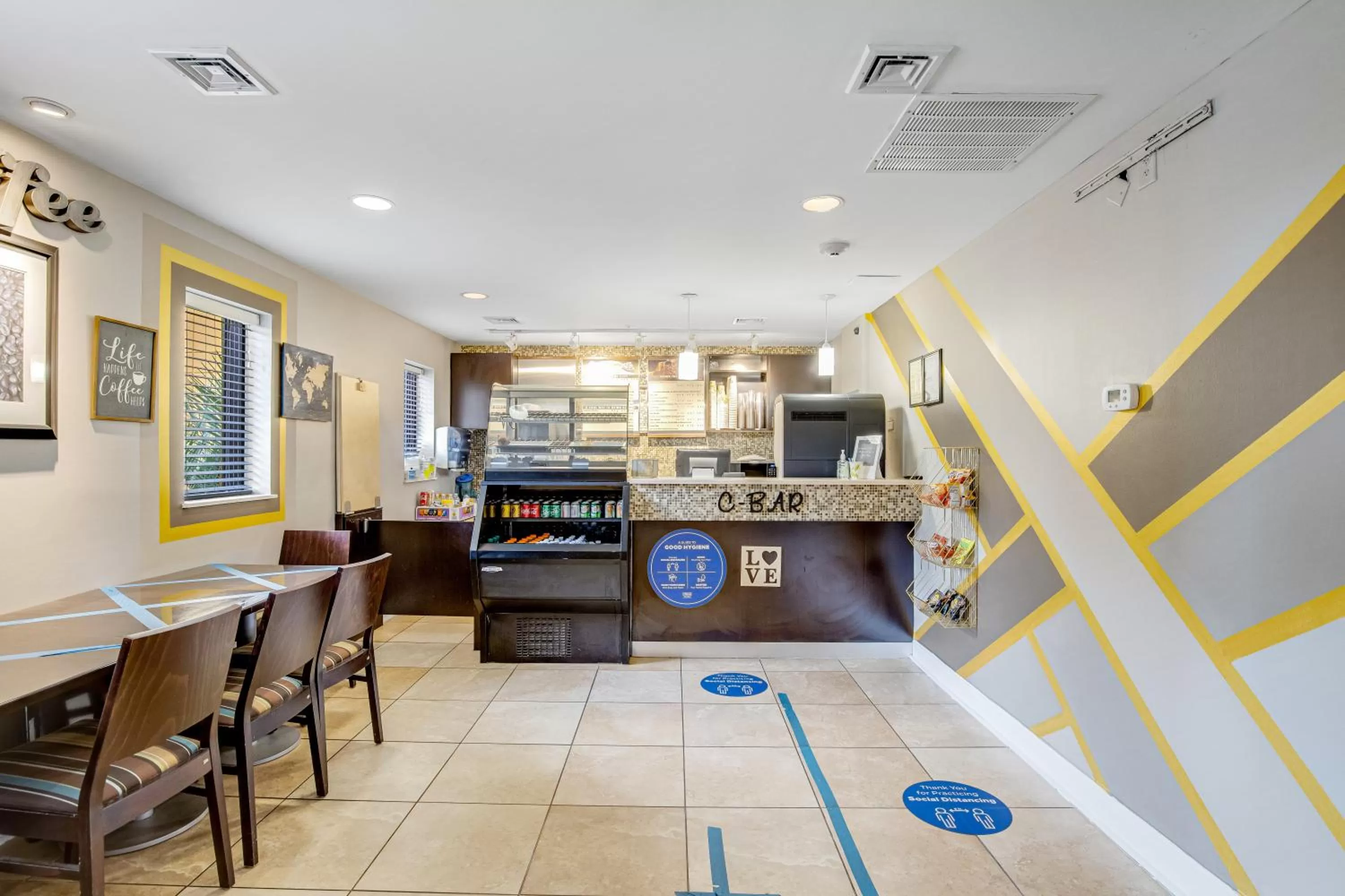 Coffee/tea facilities in Anderson Ocean Club and Spa by Oceana Resorts