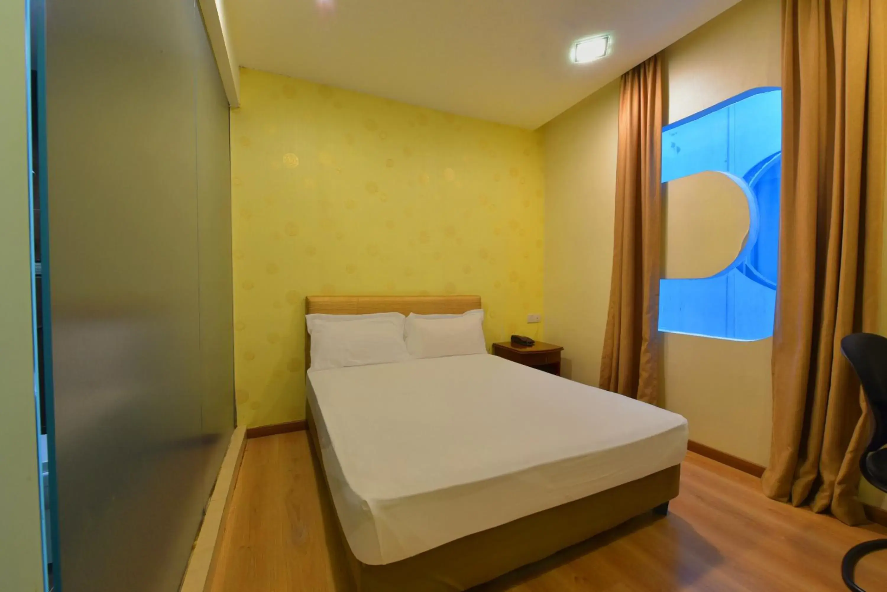 Bedroom, Bed in Townhouse OAK Hotel Holmes Johor Jaya