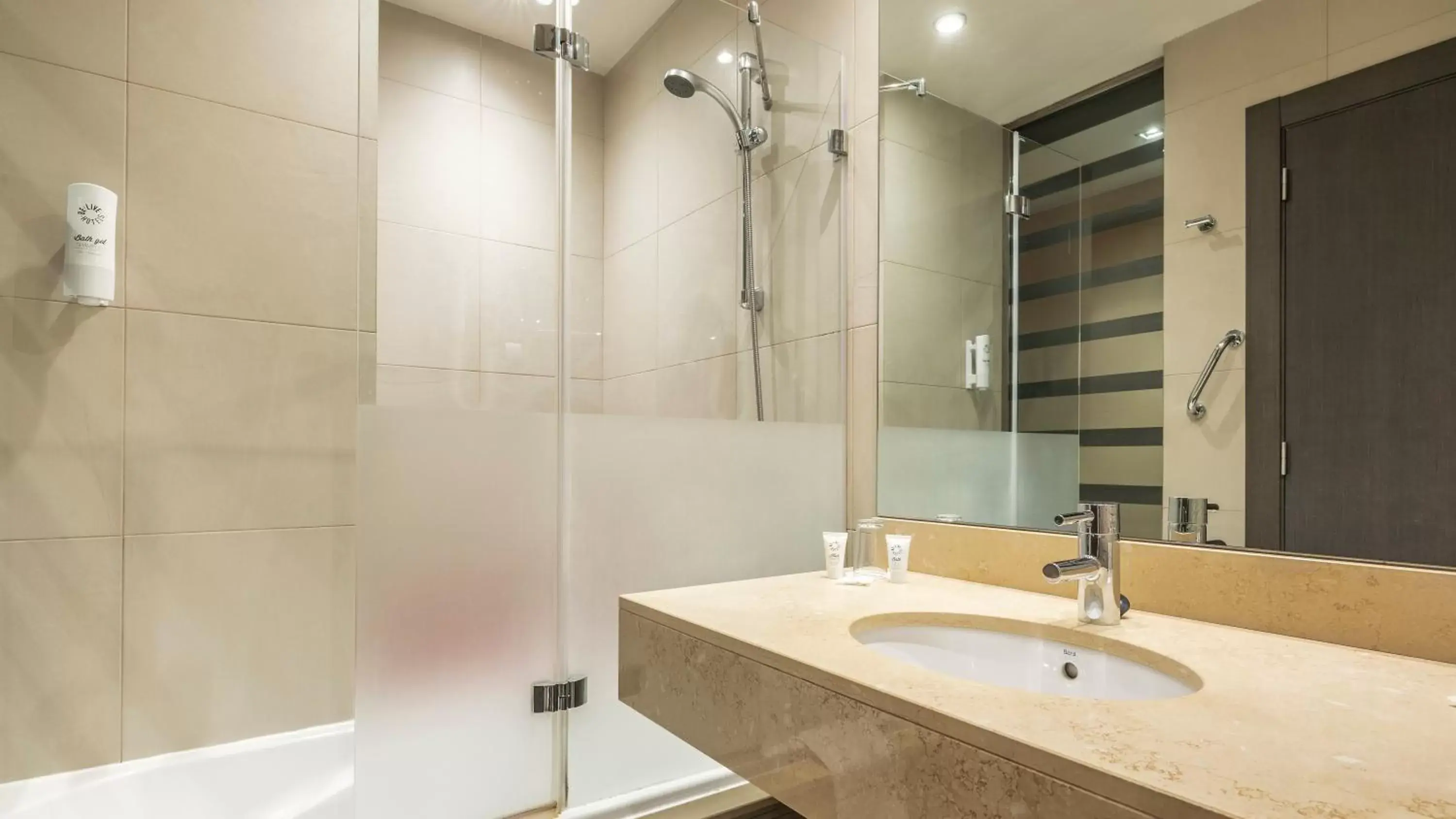 Bathroom in Be Live City Center Talavera