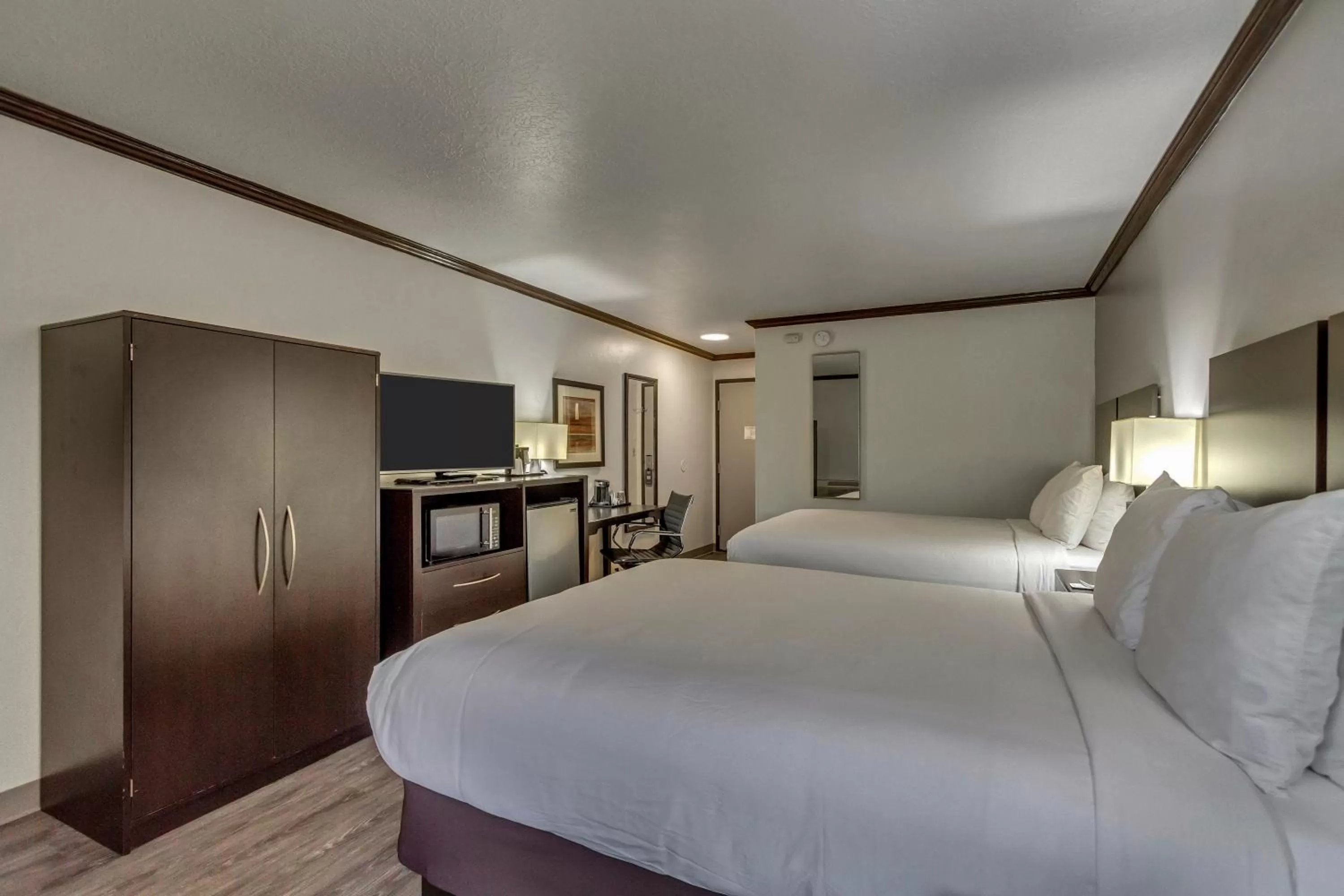 Bed in Park Inn by Radisson, Salt Lake City-Midvale
