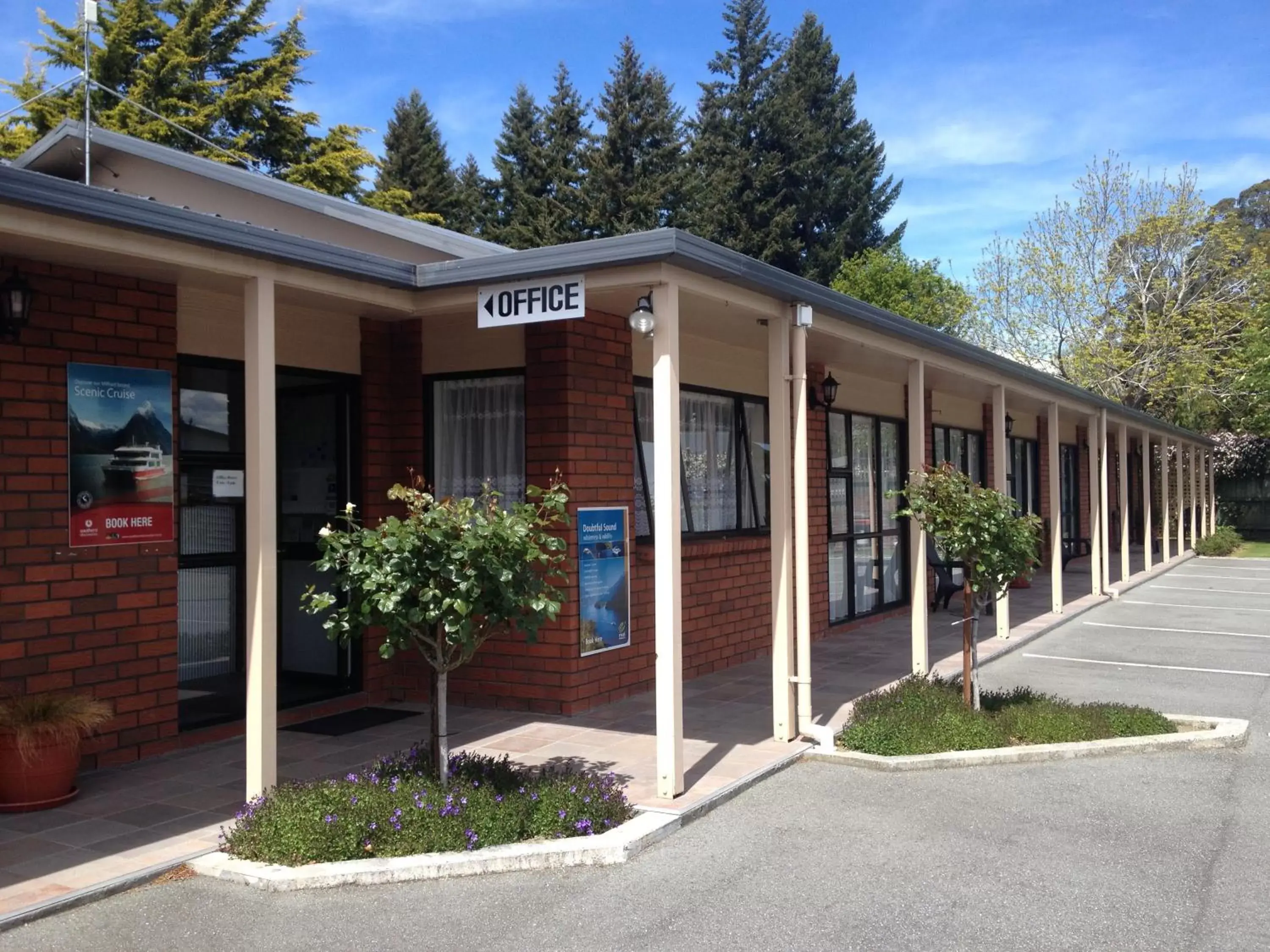 Facade/entrance, Property Building in Arran Motel