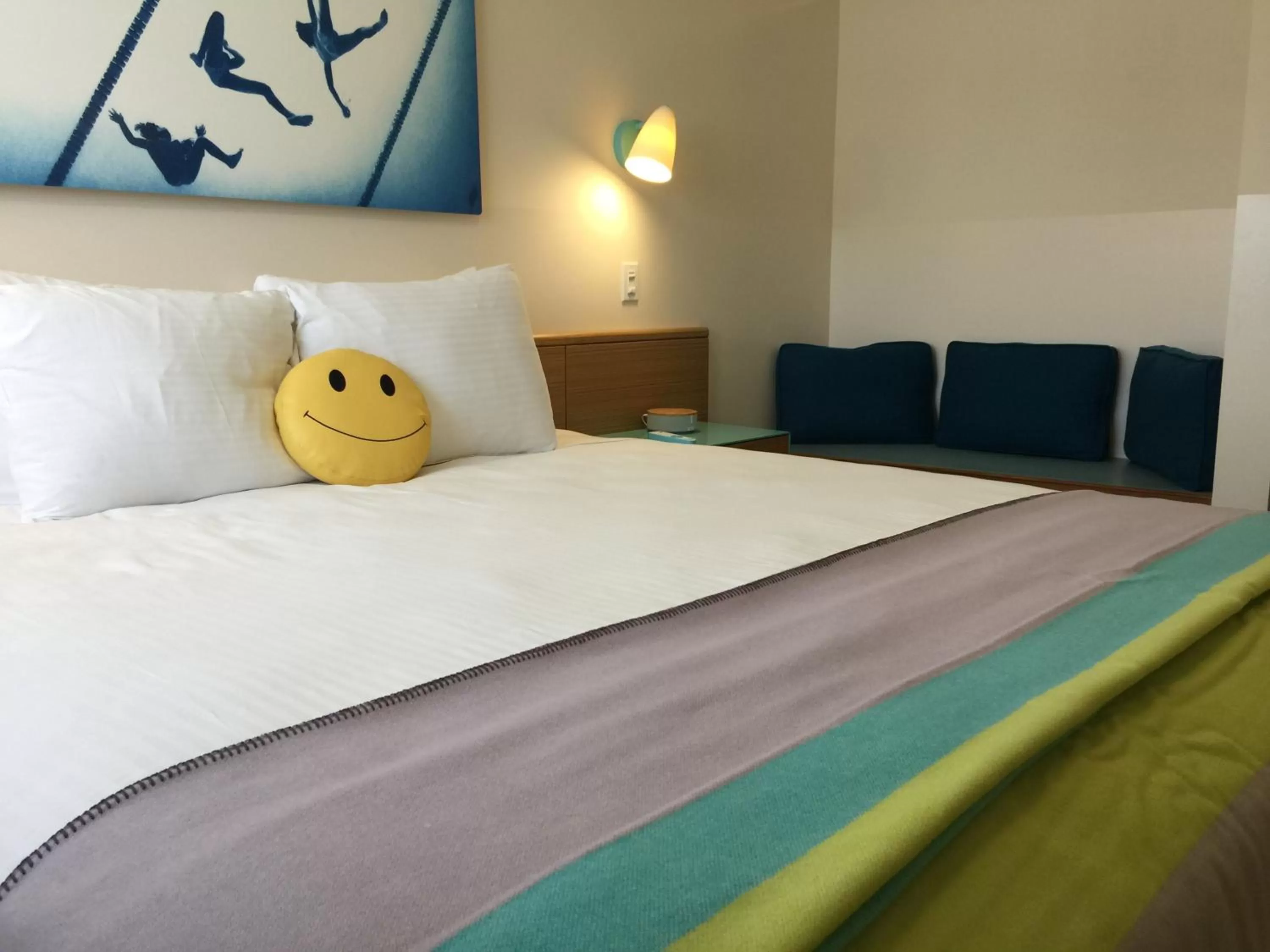 Decorative detail, Bed in The Beverly Laurel Hotel at West Hollywood