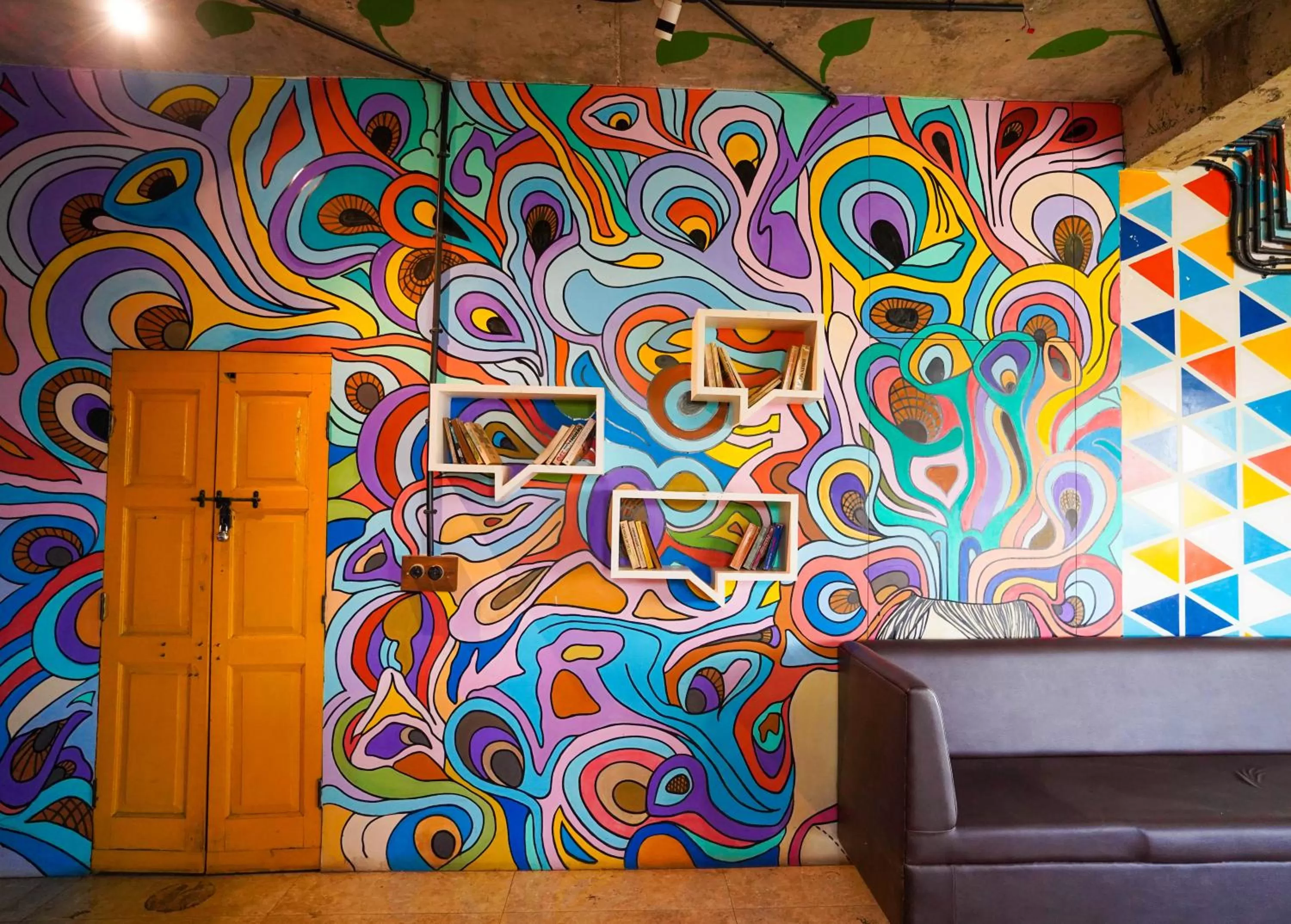 Restaurant/places to eat in Hotel Floret Inn