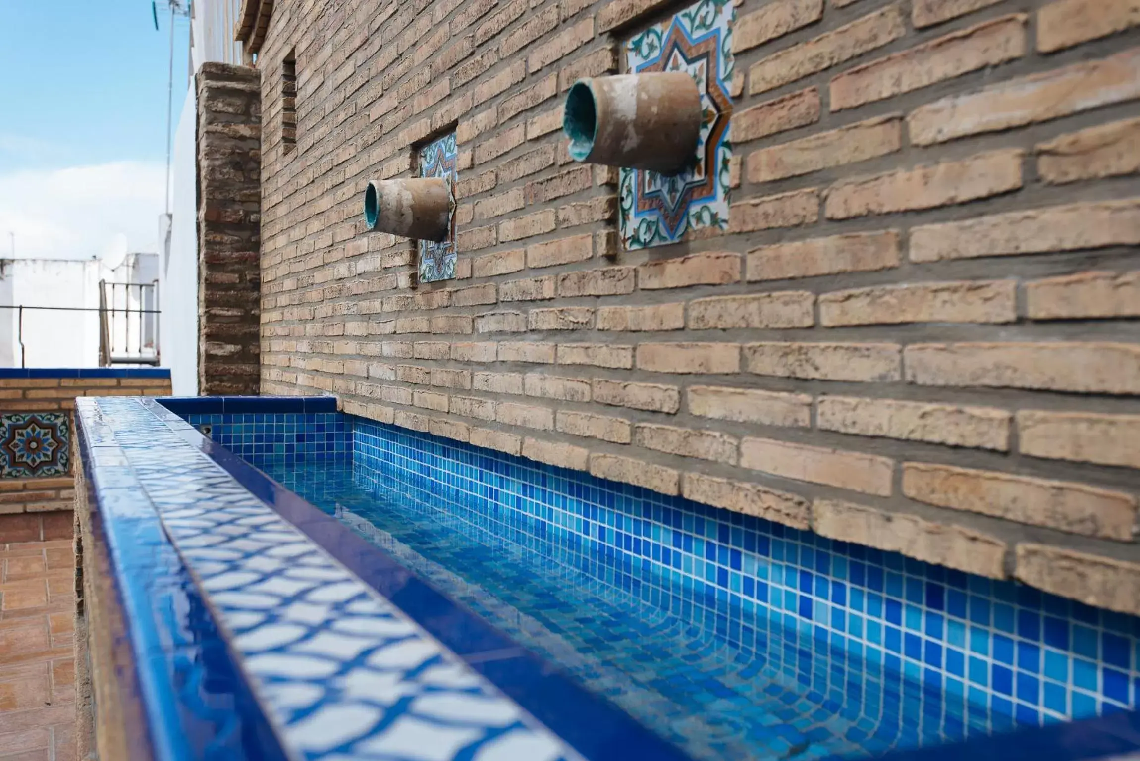 Balcony/Terrace, Swimming Pool in Hommyhome Casa Assle