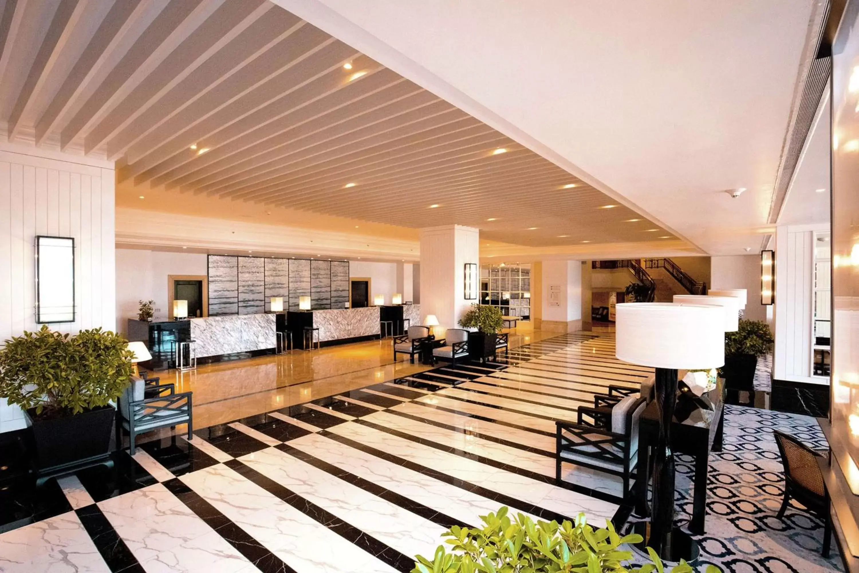 Lobby or reception in Hilton Guam Resort & Spa