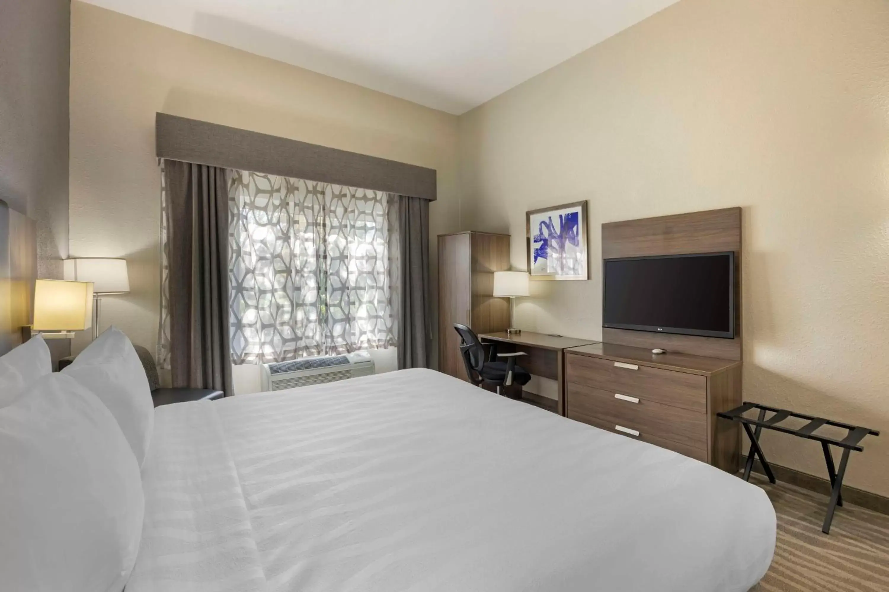 Bedroom, Bed in Best Western Plus Nashville Airport Hotel - BNA