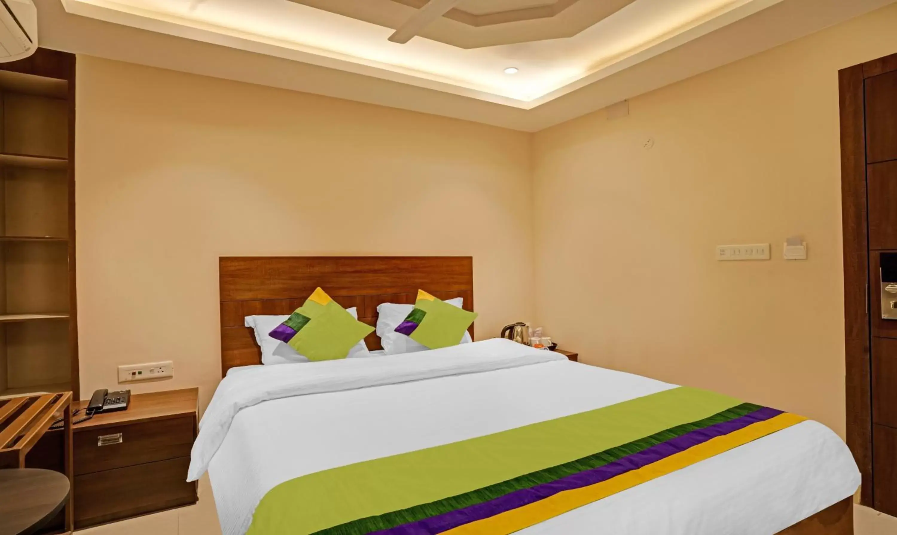 Bedroom, Bed in Treebo Indrapuri Hotel & Resort, Siliguri Junction Bedroom, Bed in Treebo Indrapuri Hotel & Resort, Siliguri Junction