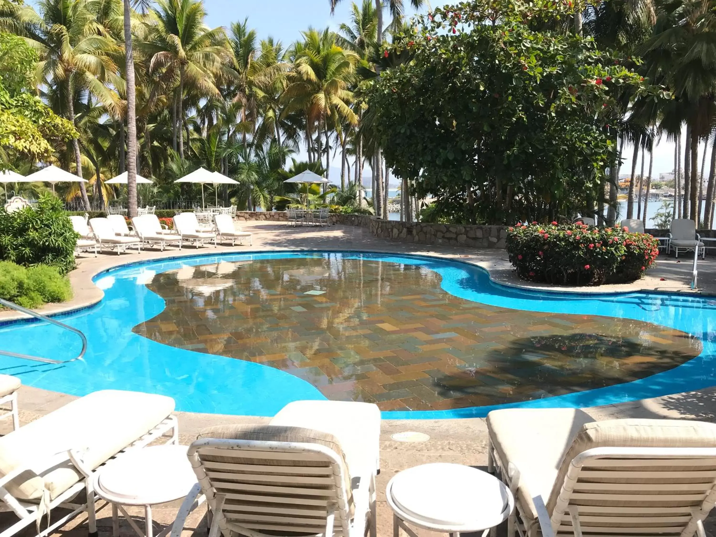 Swimming Pool in Grand Isla Navidad Golf & Spa Resort with Marina